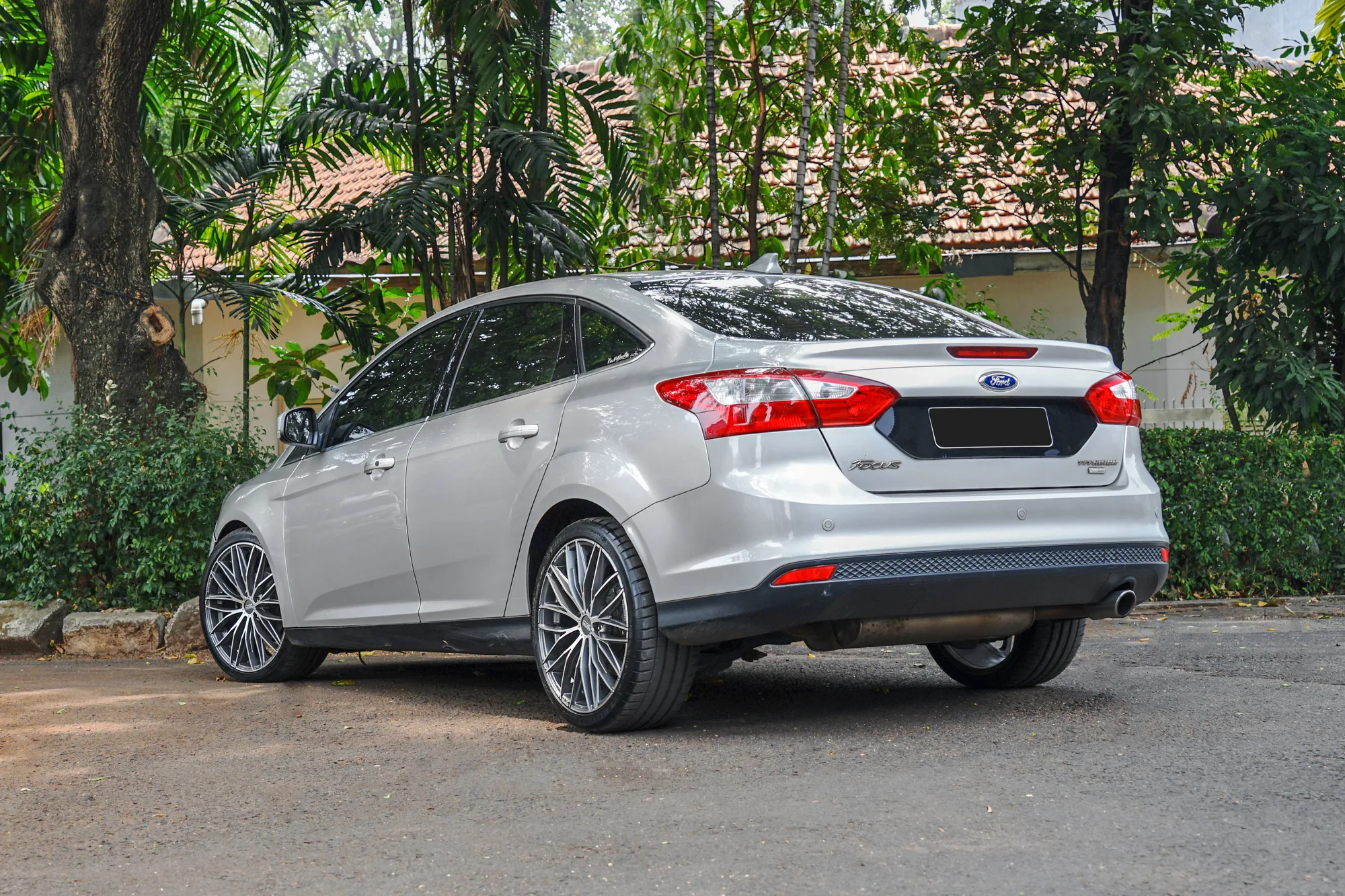 OZ Racing Italia 150 5H on Ford Focus Mk3 (2011-2018), photo 10