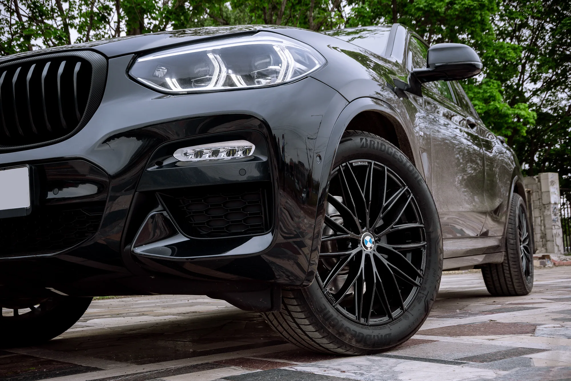 OZ Racing Italia 150 5H on BMW X4 G02.1