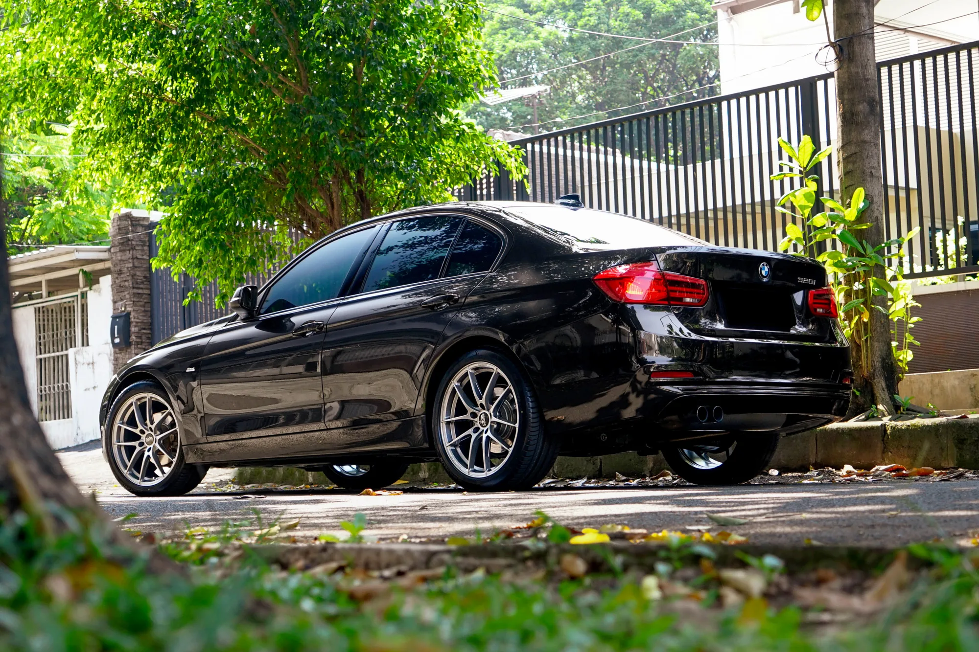 OZ Racing Leggera HLT on BMW 3 Series F30.1, photo 4