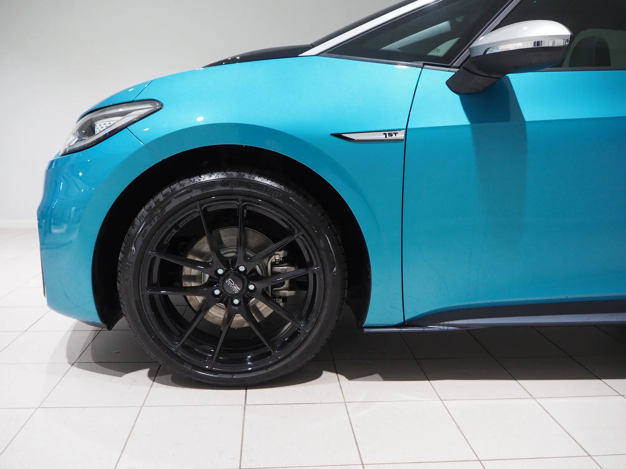 OZ Racing Leggera HLT on Volkswagen ID.3 Mk1.1, photo 6