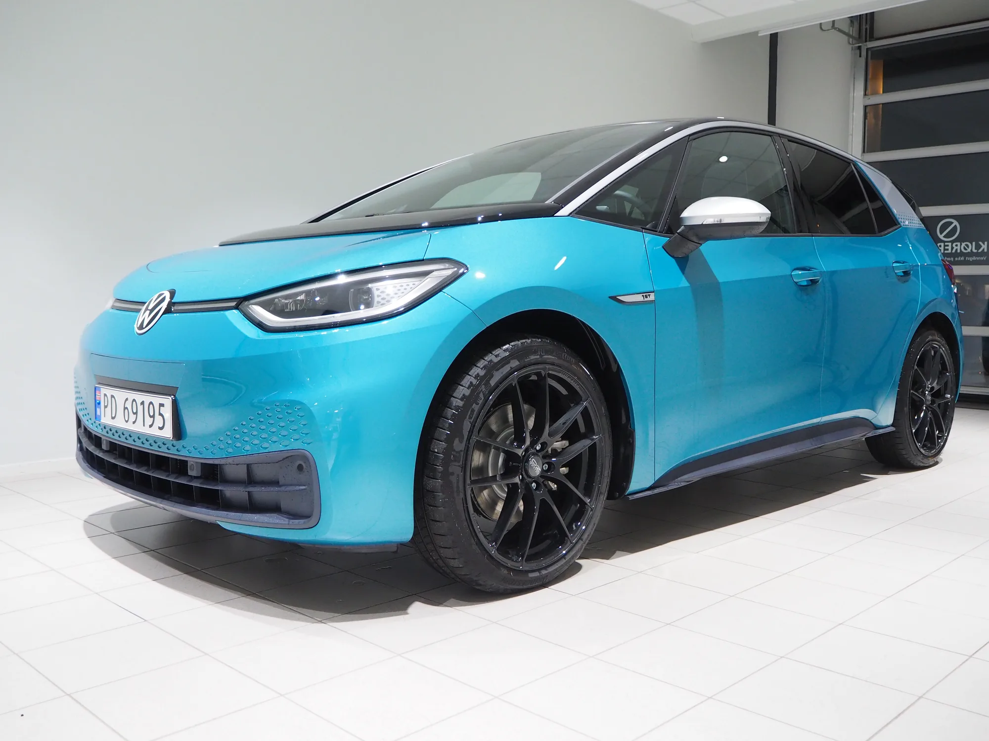 OZ Racing Leggera HLT on Volkswagen ID.3 Mk1.1, photo 3
