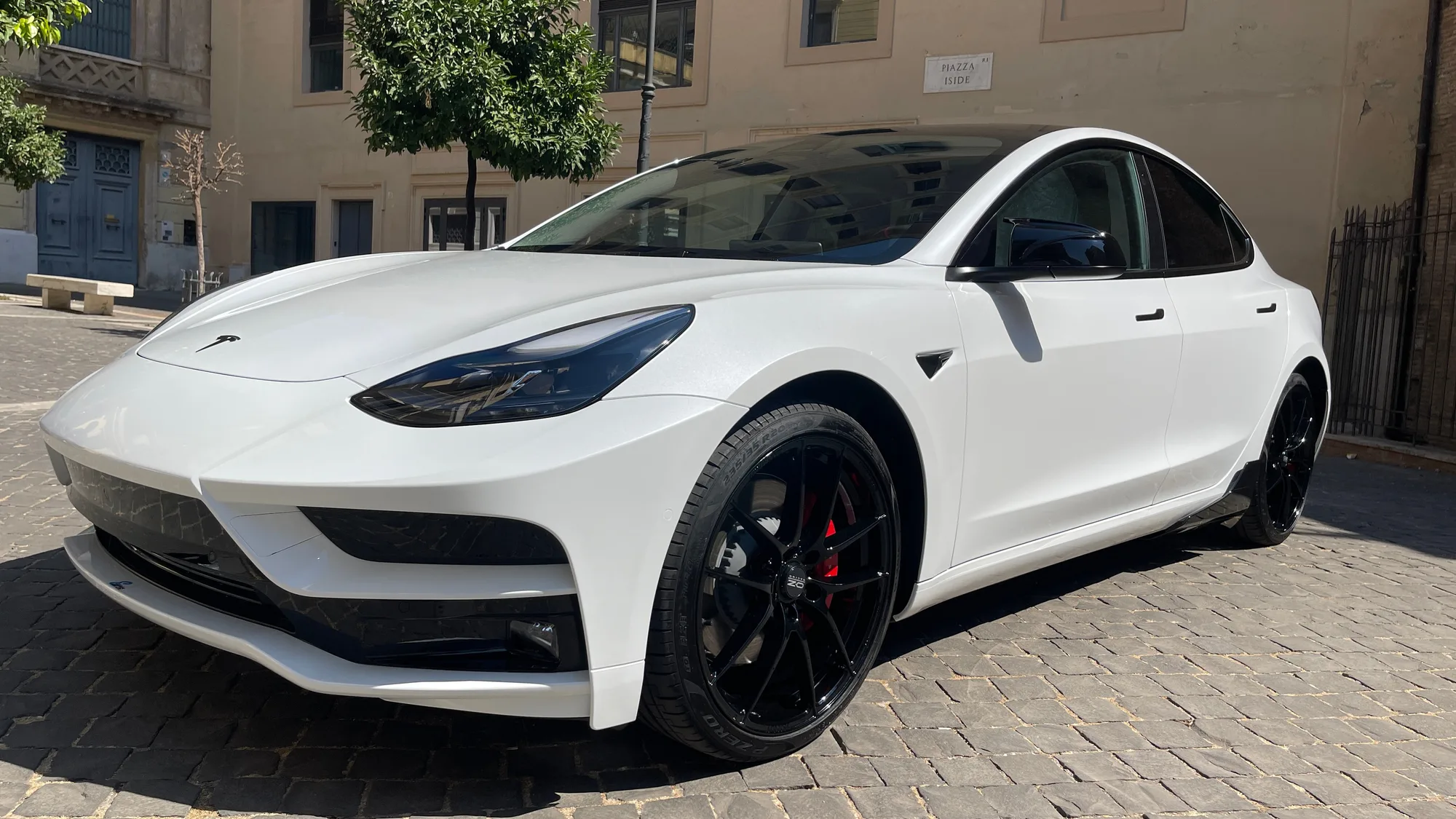 OZ Racing Leggera HLT on Tesla Model 3 Original (2017-2023), photo 4