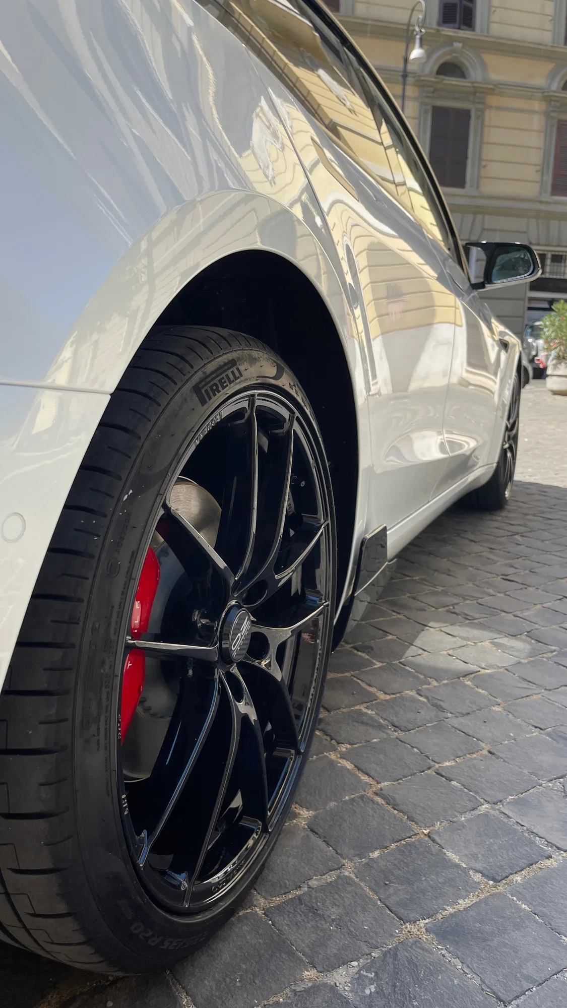 OZ Racing Leggera HLT on Tesla Model 3 Original (2017-2023), photo 6