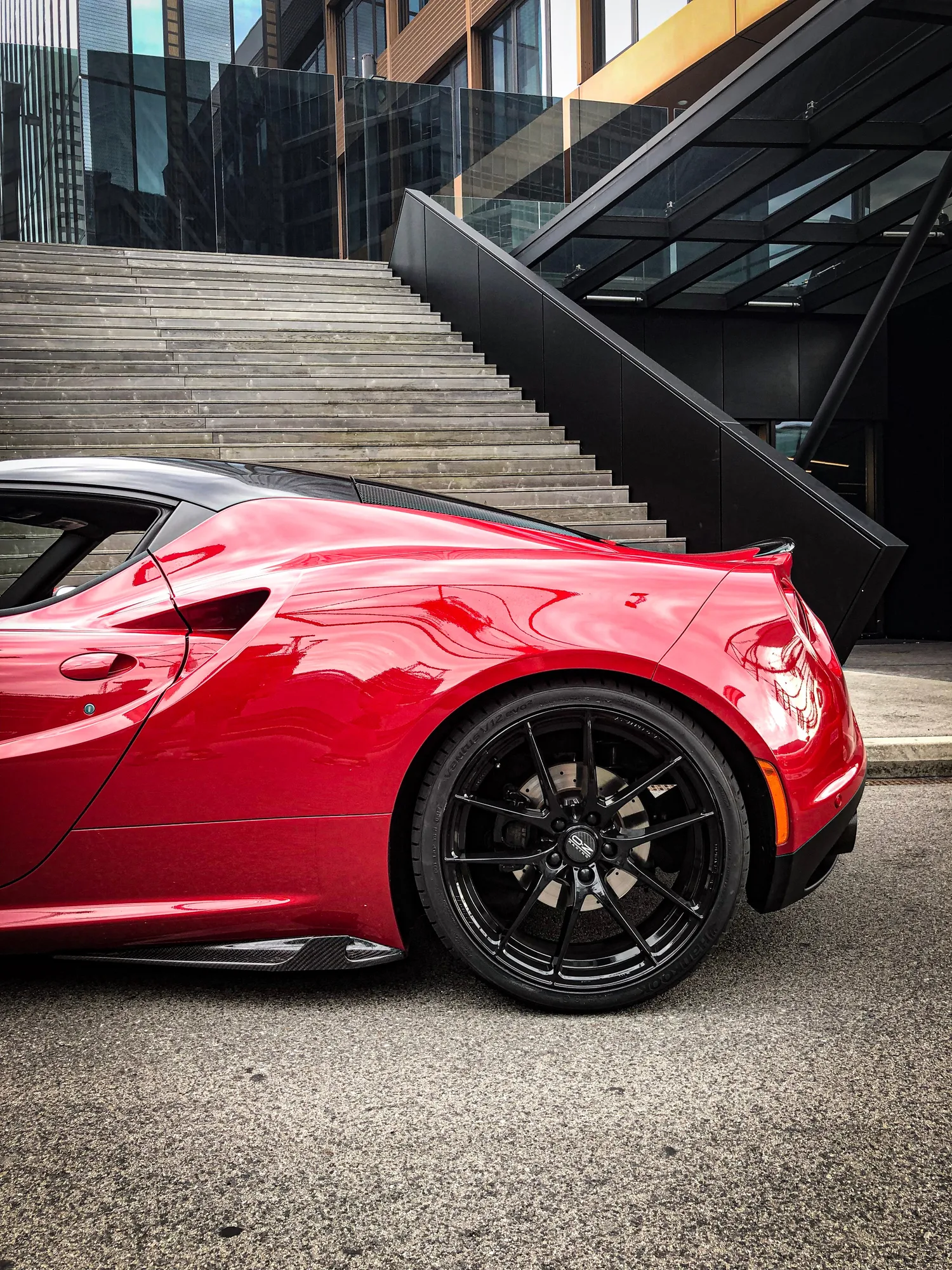 OZ Racing Leggera HLT on Alfa Romeo 4C, photo 2