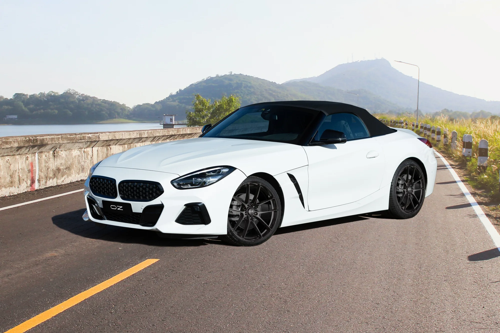 OZ Racing Leggera HLT on BMW Z4 G29.1