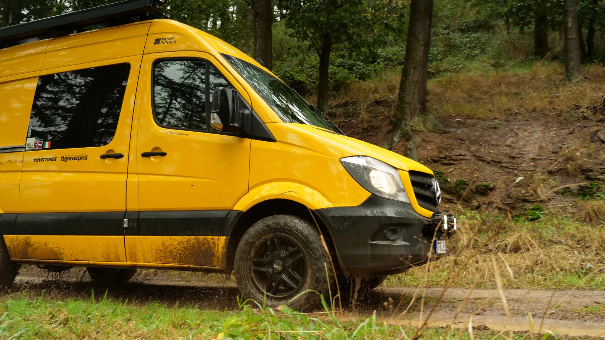 OZ Racing Rally Adventure on Mercedes-Benz Sprinter NCV3 (W906), photo 4