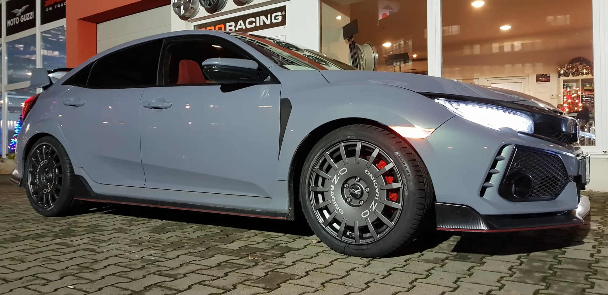 OZ Racing Rally Racing on Honda Civic Type R FK8