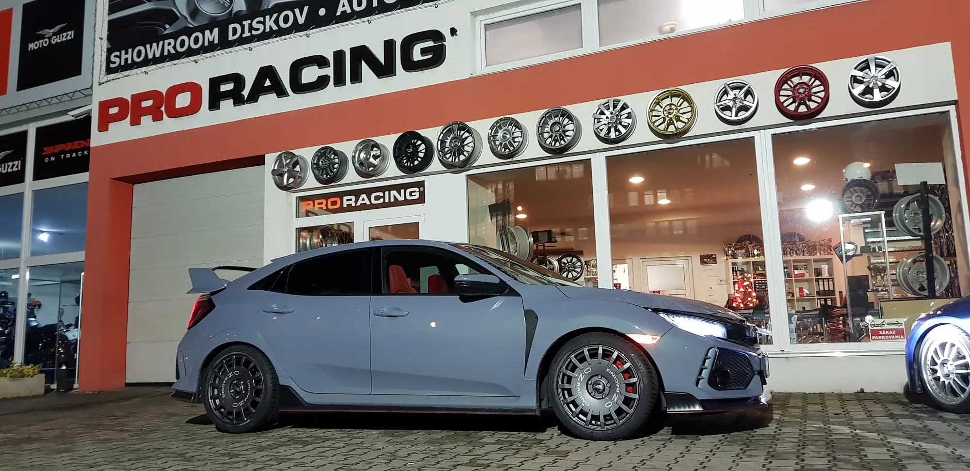 OZ Racing Rally Racing on Honda Civic Type R FK8, photo 3
