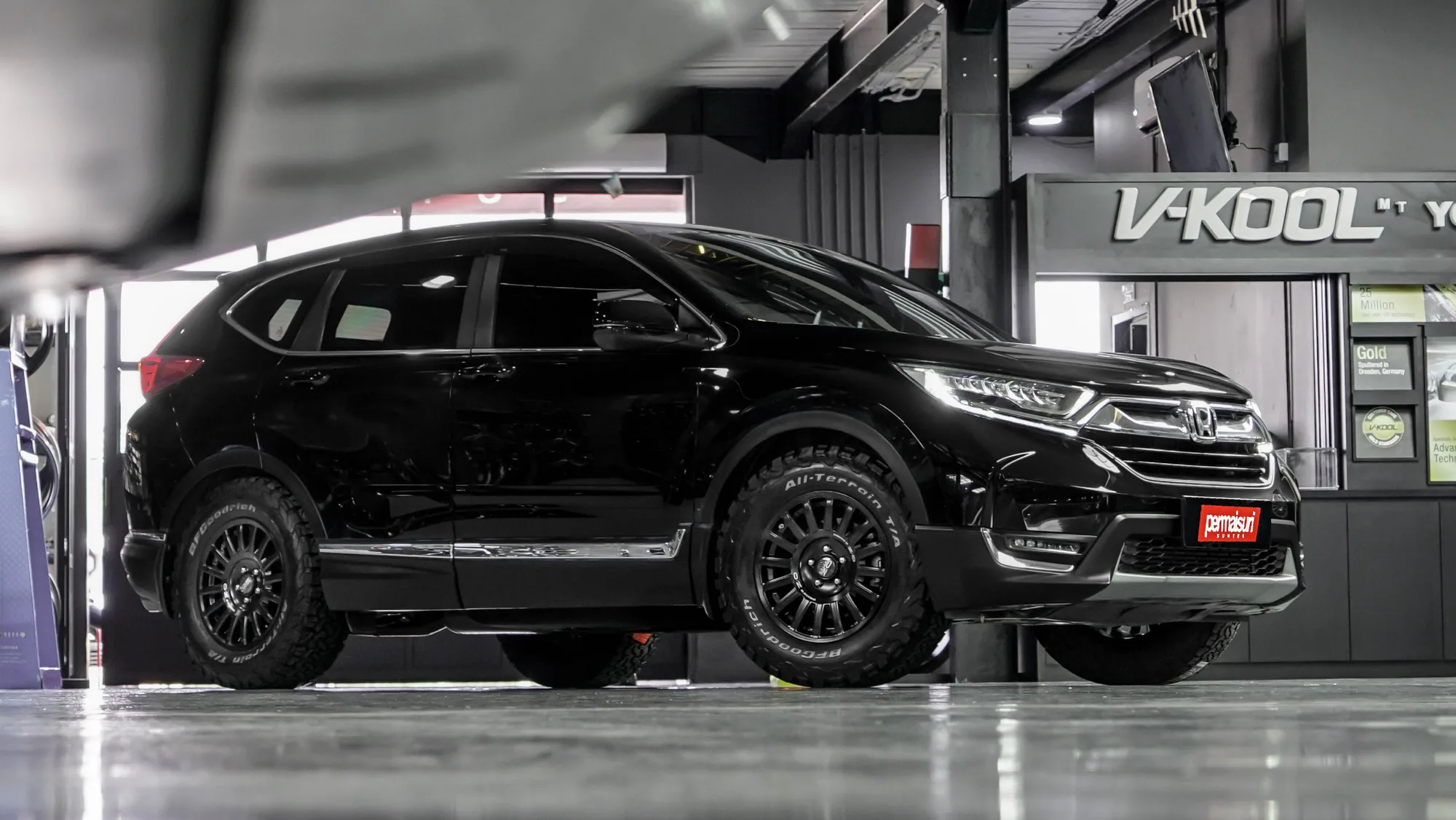 OZ Racing Rally Raid on Honda CR-V 5th gen (RW/RT)