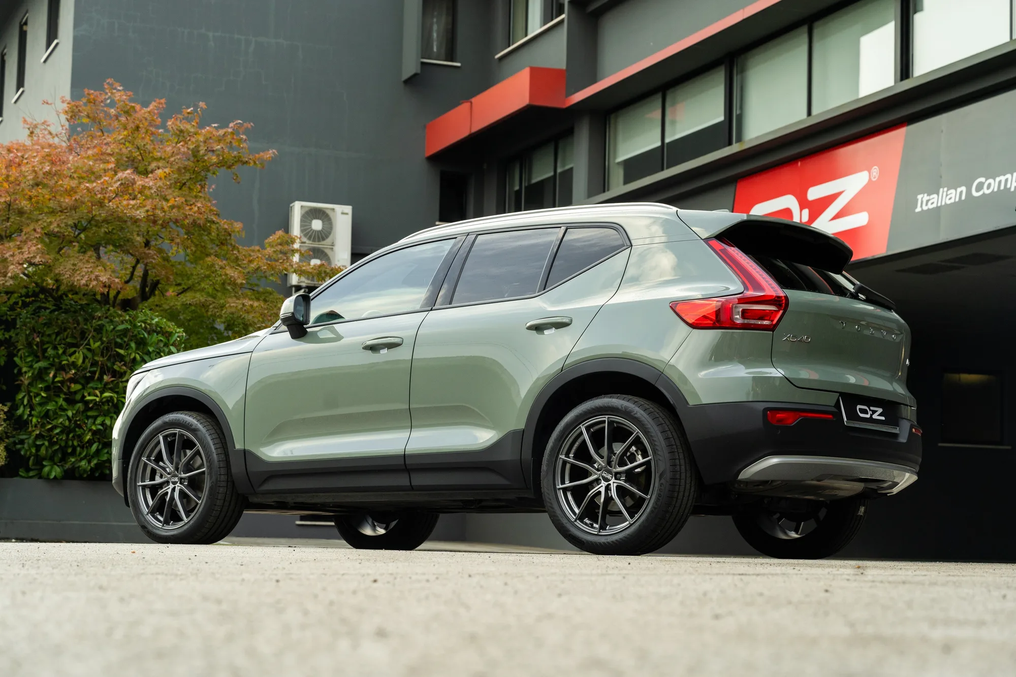 OZ Racing Super Sport on Volvo XC40 (2017-)