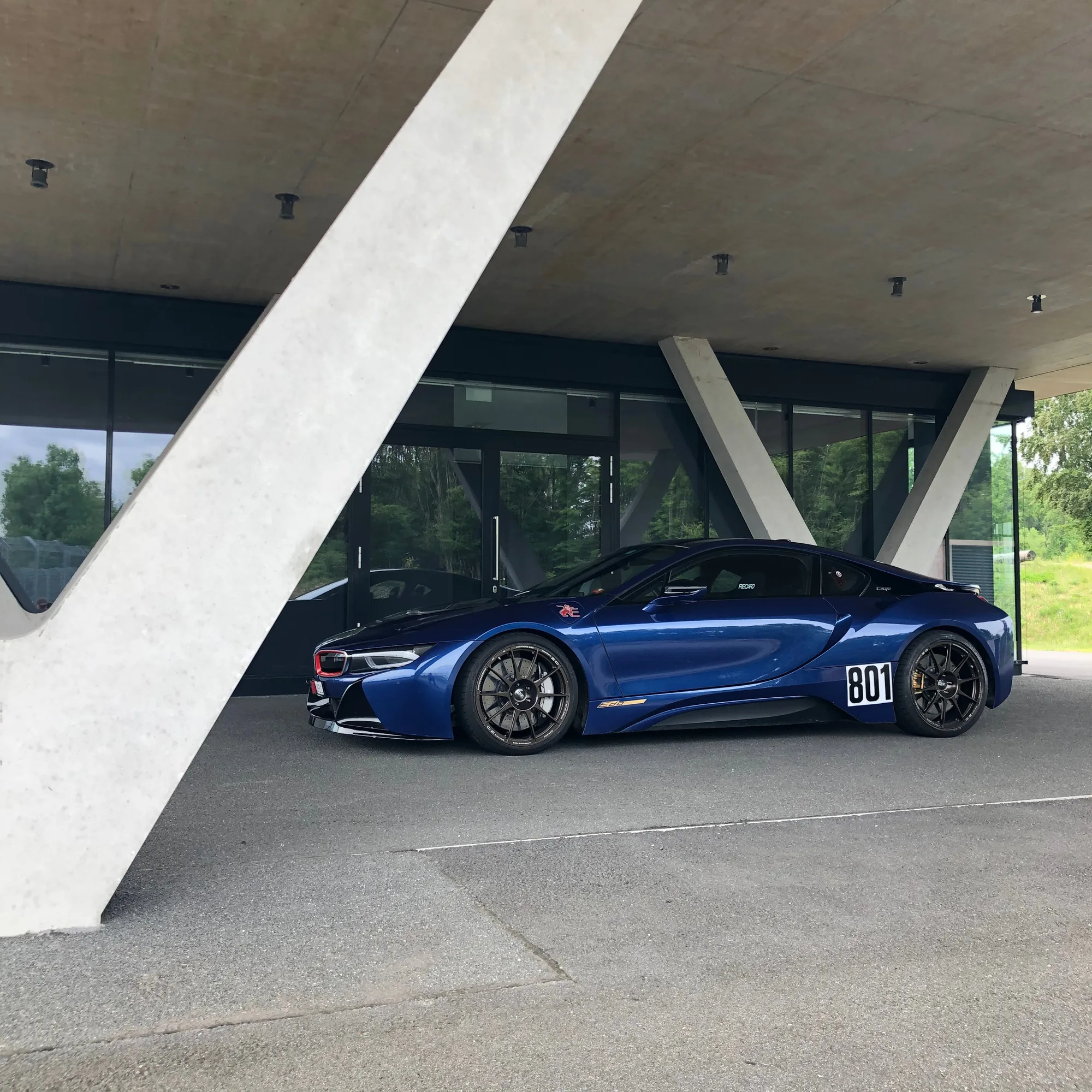 OZ Racing Superforgiata on BMW i8 I12.1, photo 4