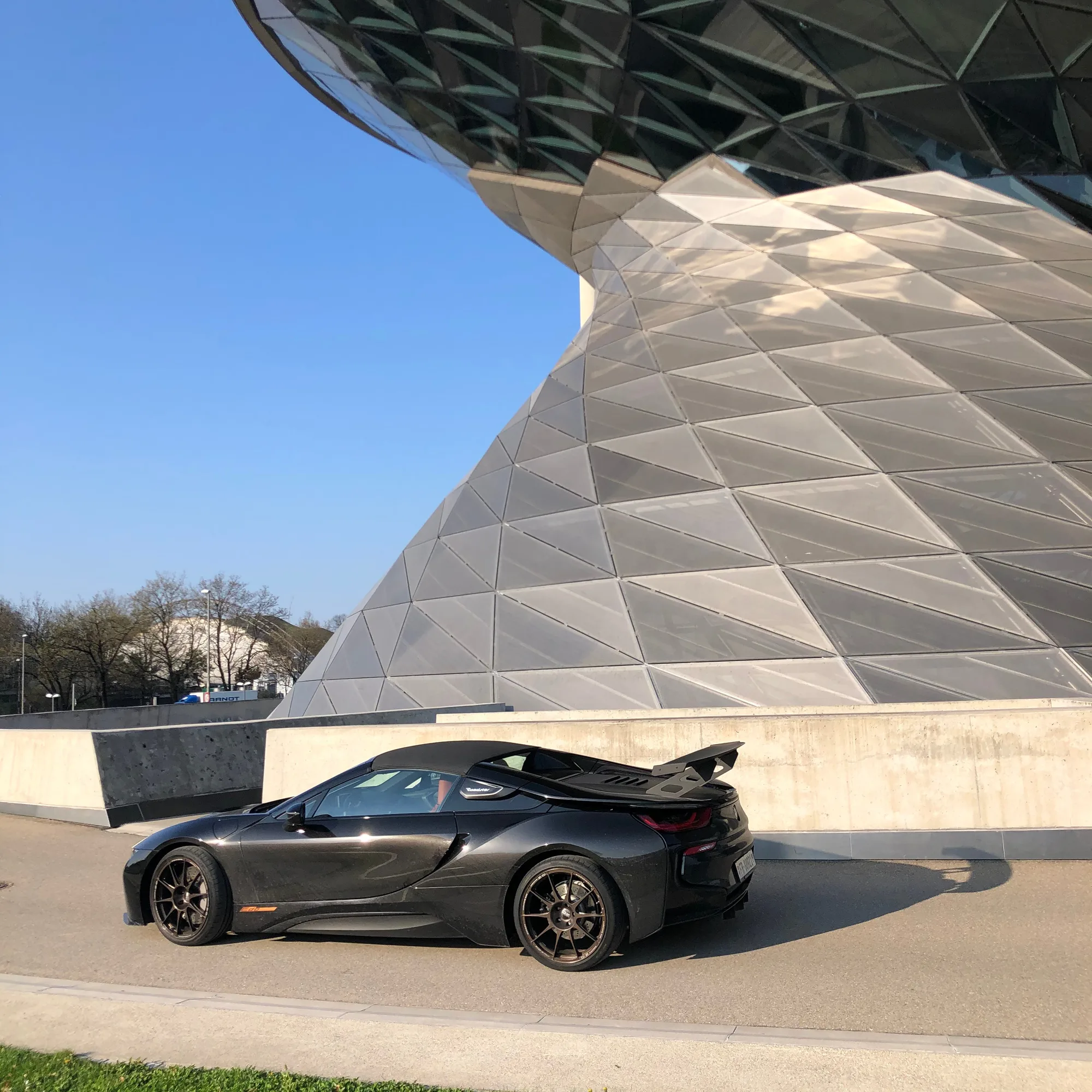 OZ Racing Superforgiata on BMW i8 I12.1, photo 2