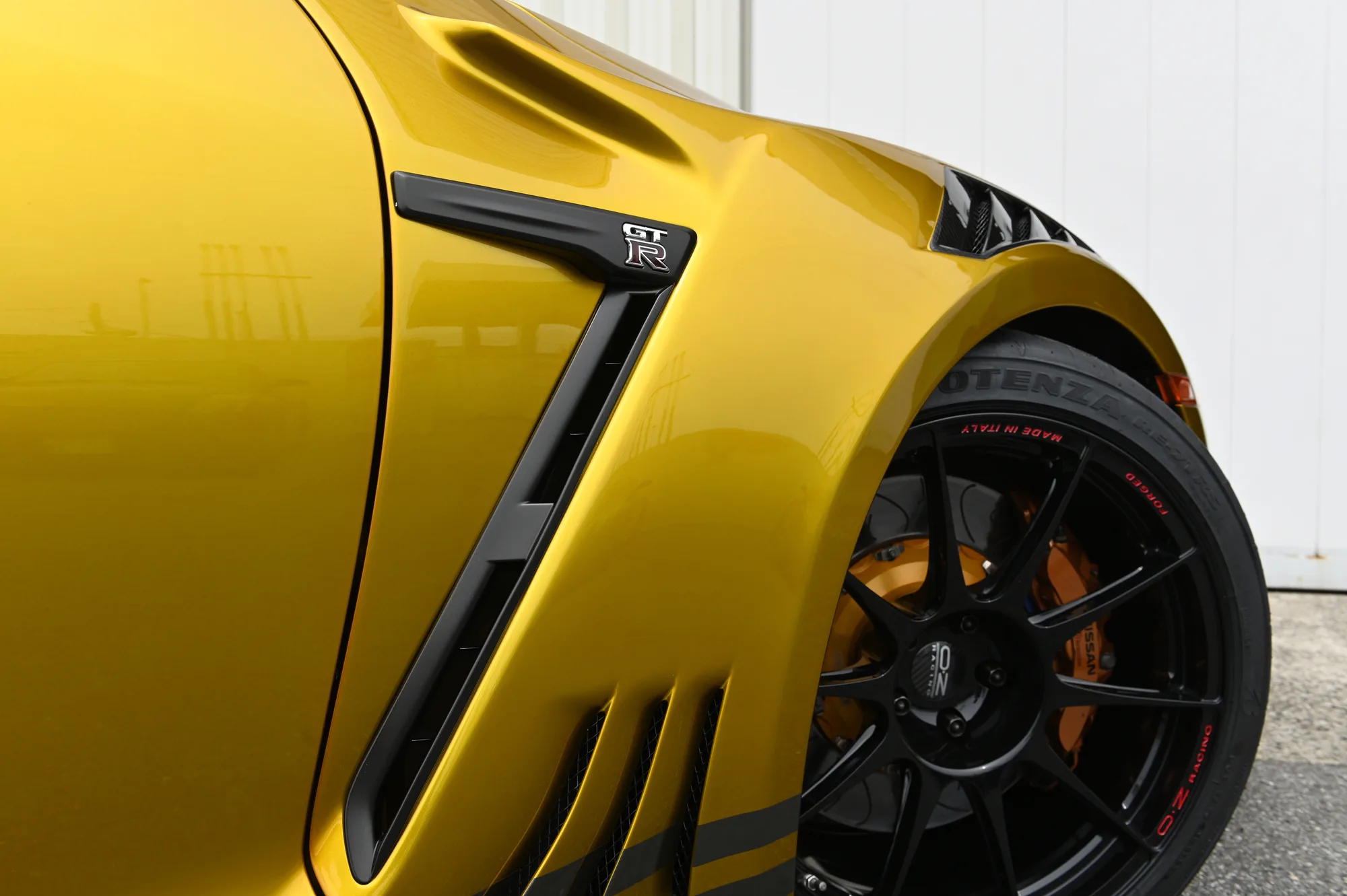 OZ Racing Superforgiata on Nissan GT-R R35.1, photo 4