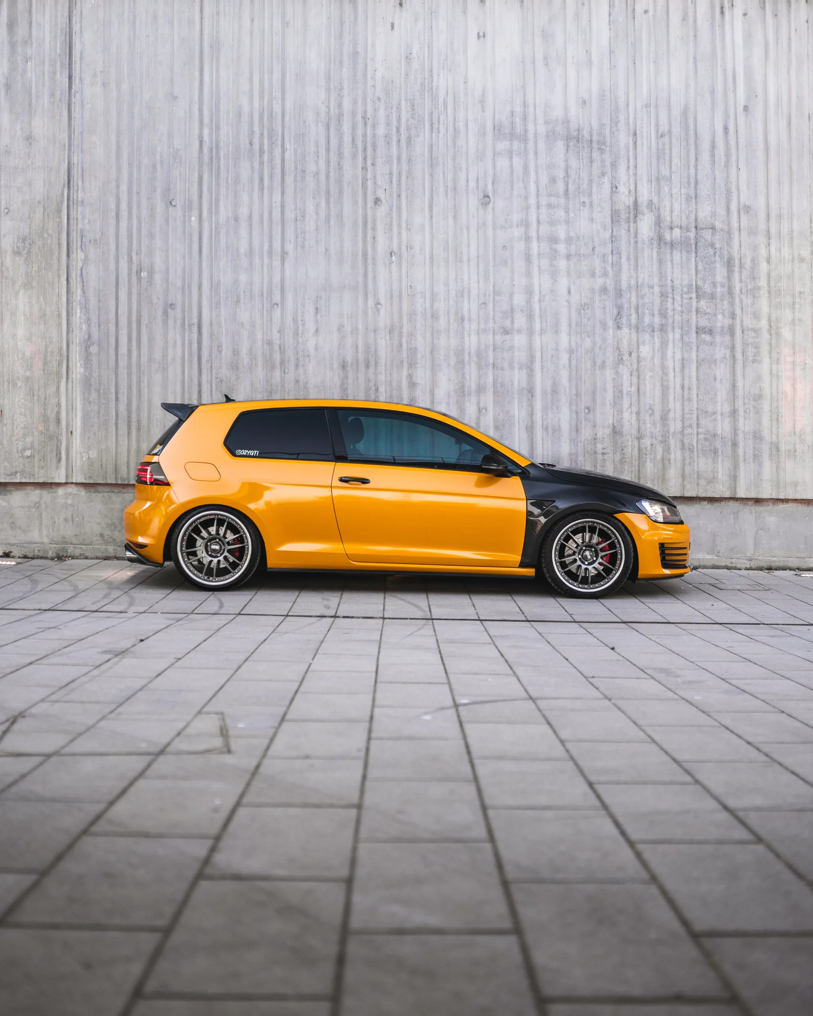 OZ Racing Superleggera III on Volkswagen Golf Mk6 (Typ 5K), photo 9