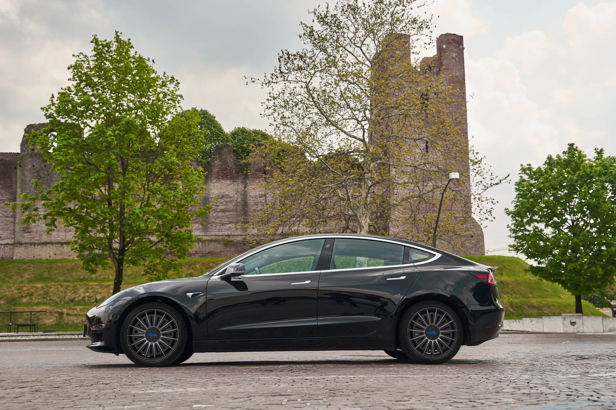 OZ Racing Superturismo AERO-e on Tesla Model 3 Original (2017-2023), photo 5