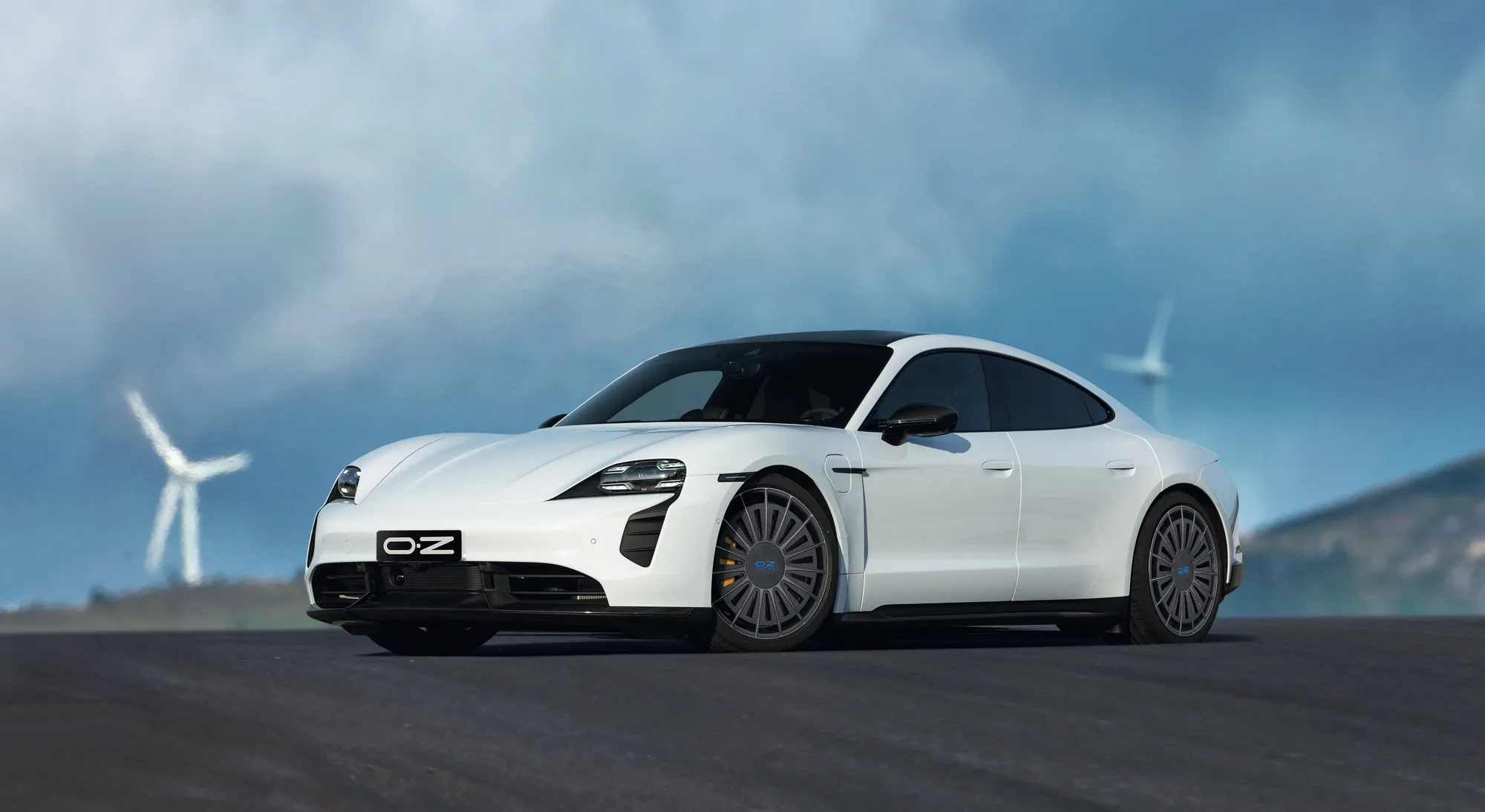 OZ Racing Superturismo AERO-e on Porsche Taycan J1.1