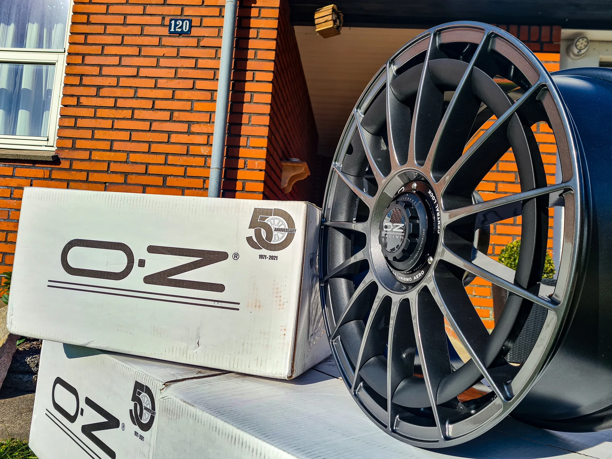 OZ Racing Superturismo AERO on Volkswagen Polo Mk5 (6R), photo 9