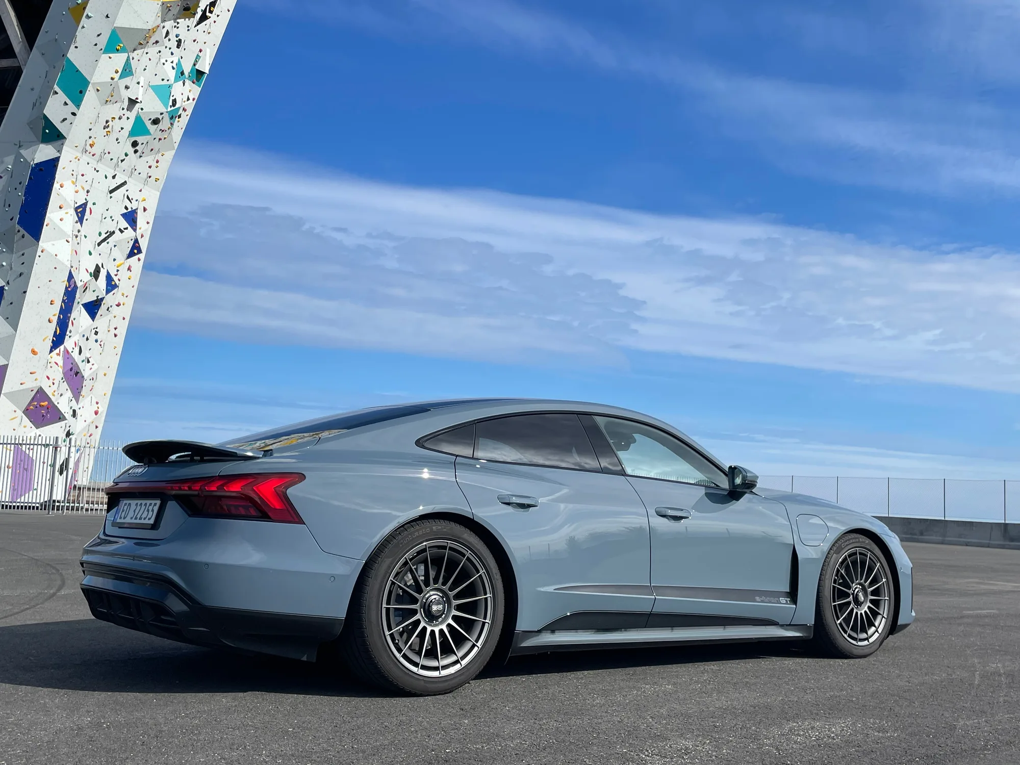 OZ Racing Superturismo AERO on Audi e-tron GT J1.1, photo 2