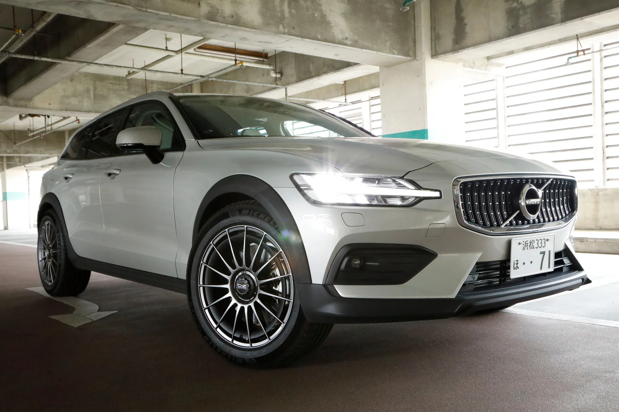 OZ Racing Superturismo AERO on Volvo V60 II (2018-), photo 8