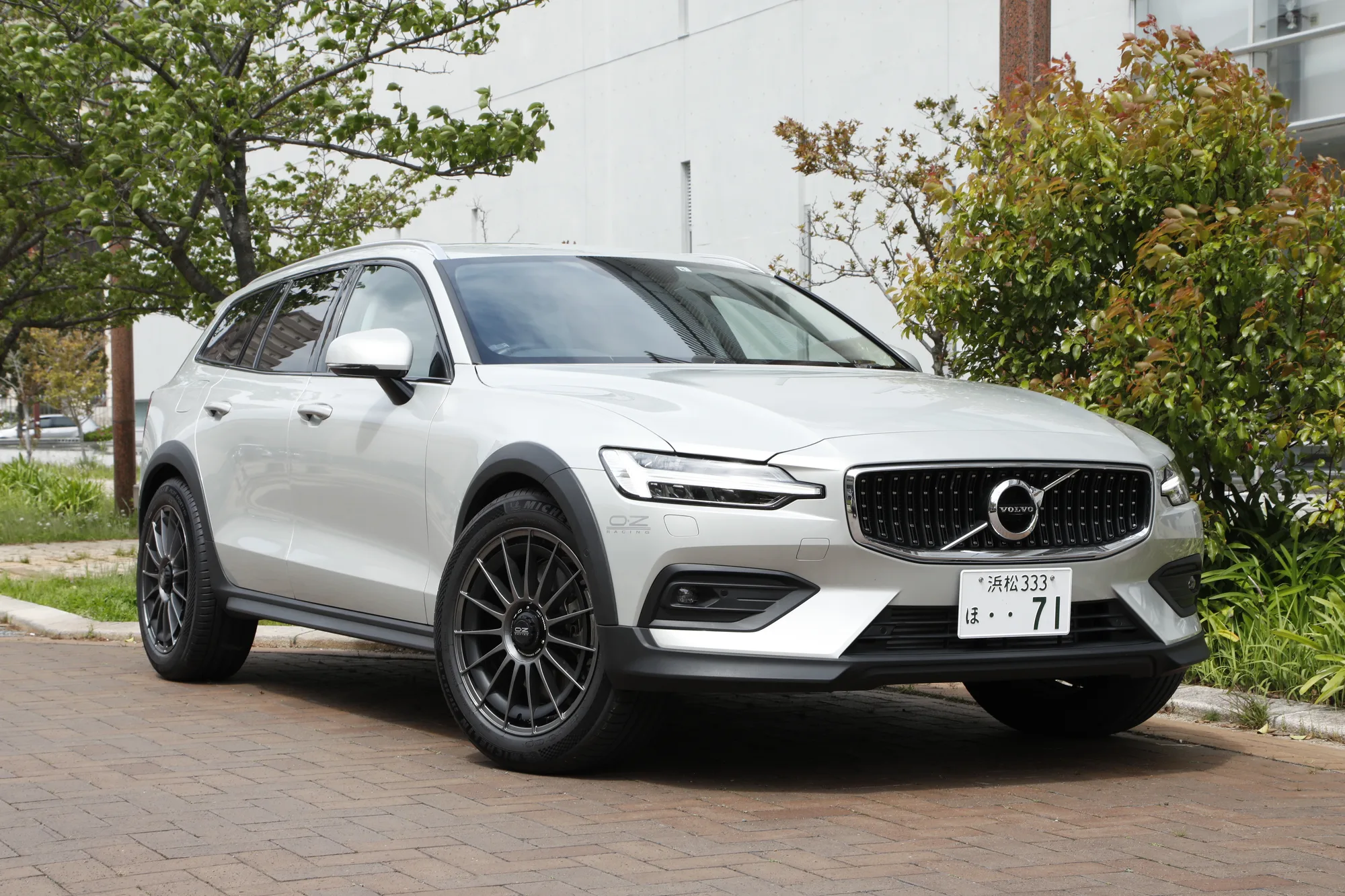 OZ Racing Superturismo AERO on Volvo V60 II (2018-), photo 5