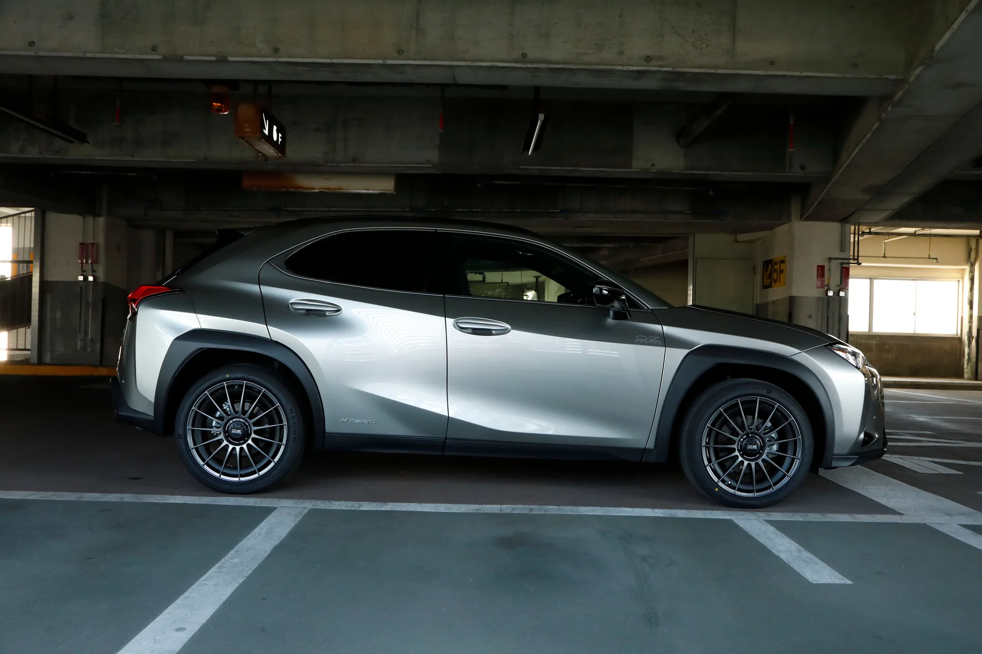 OZ Racing Superturismo AERO on Lexus UX ZA10, photo 10