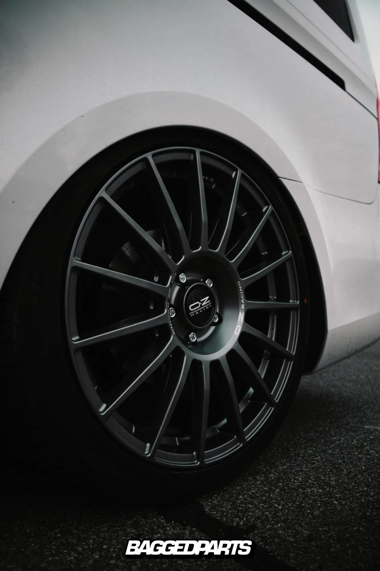 OZ Racing Superturismo Dakar on Mercedes-Benz V-Class W447, photo 6