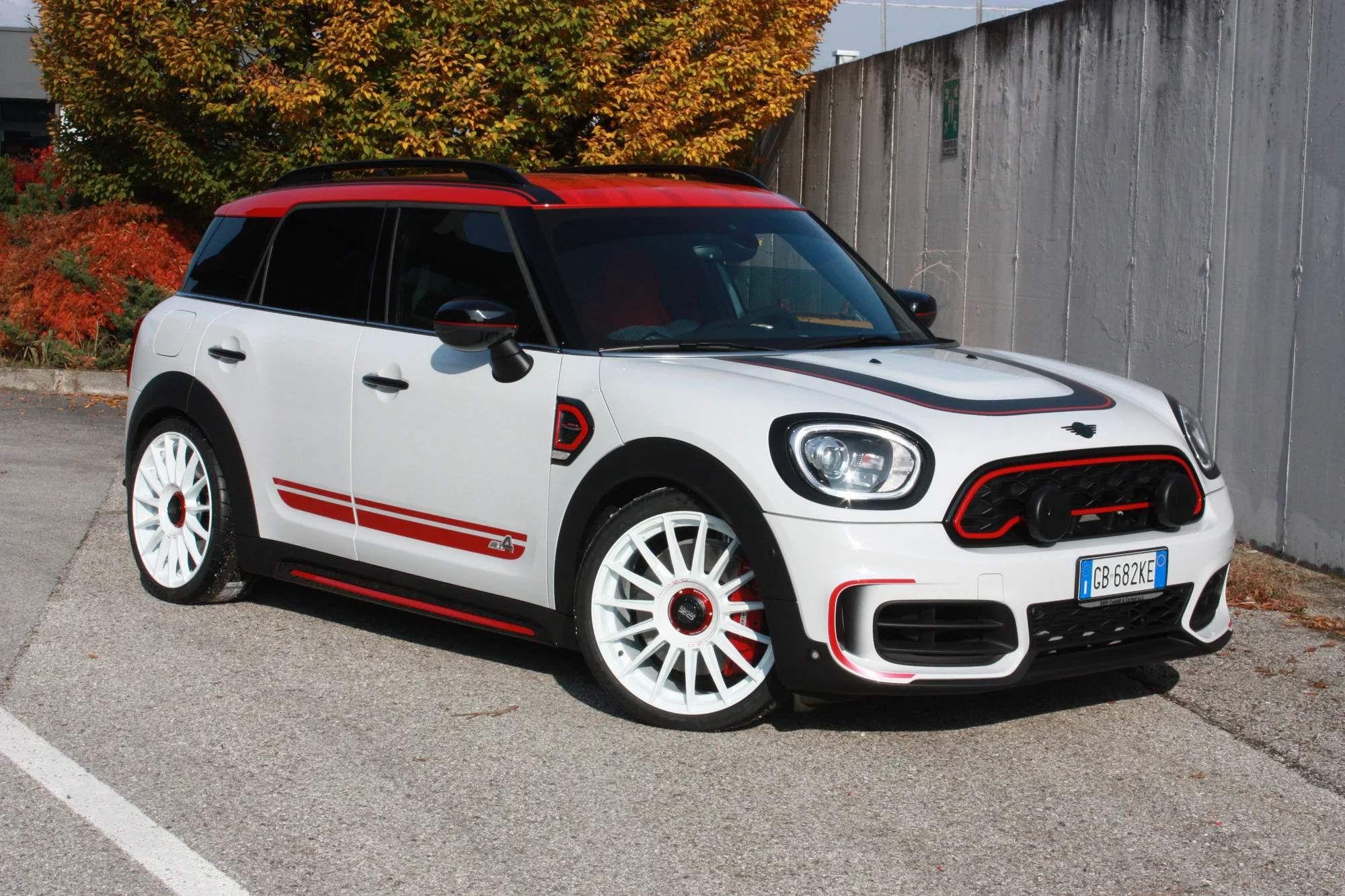 OZ Racing Superturismo Evoluzione WRC on Mini Countryman F60 (2017-2023), photo 3