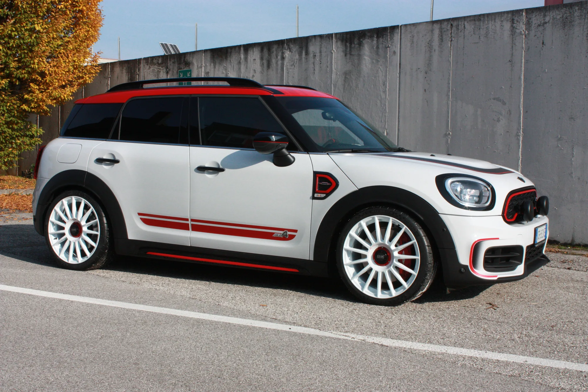OZ Racing Superturismo Evoluzione WRC on Mini Countryman F60 (2017-2023), photo 4