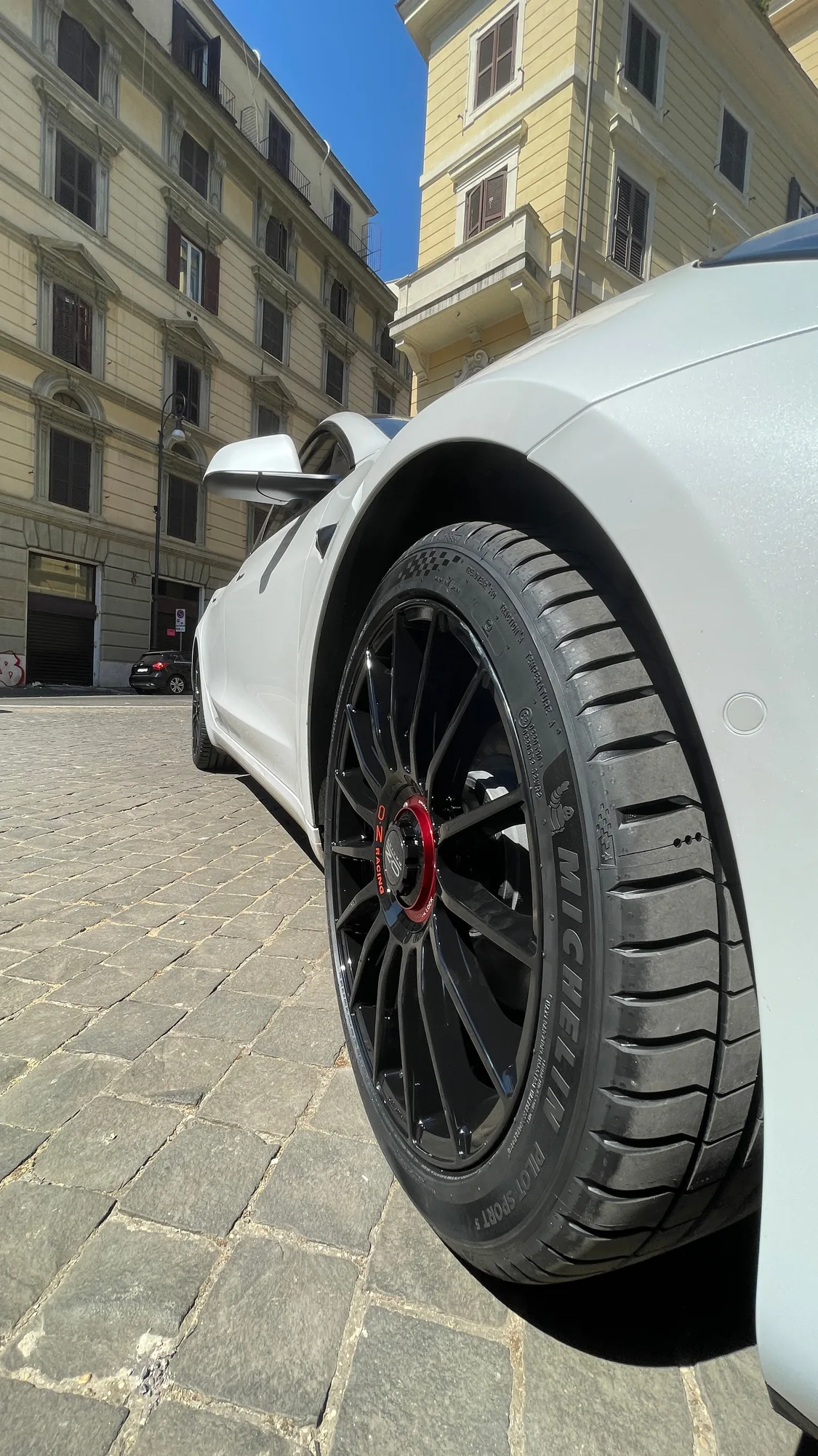 OZ Racing Superturismo Evoluzione on Tesla Model 3 Original (2017-2023), photo 3