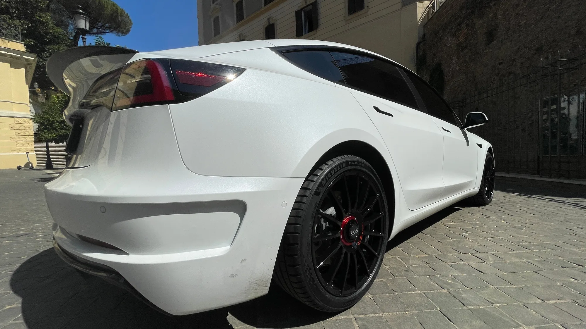OZ Racing Superturismo Evoluzione on Tesla Model 3 Original (2017-2023), photo 9