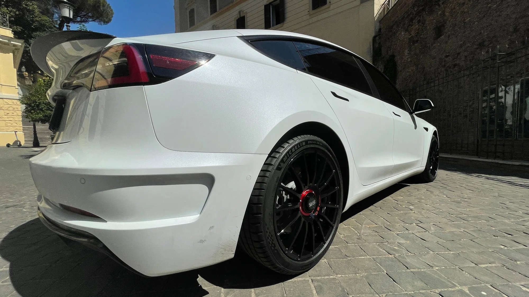 OZ Racing Superturismo Evoluzione on Tesla Model 3 Original (2017-2023), photo 12