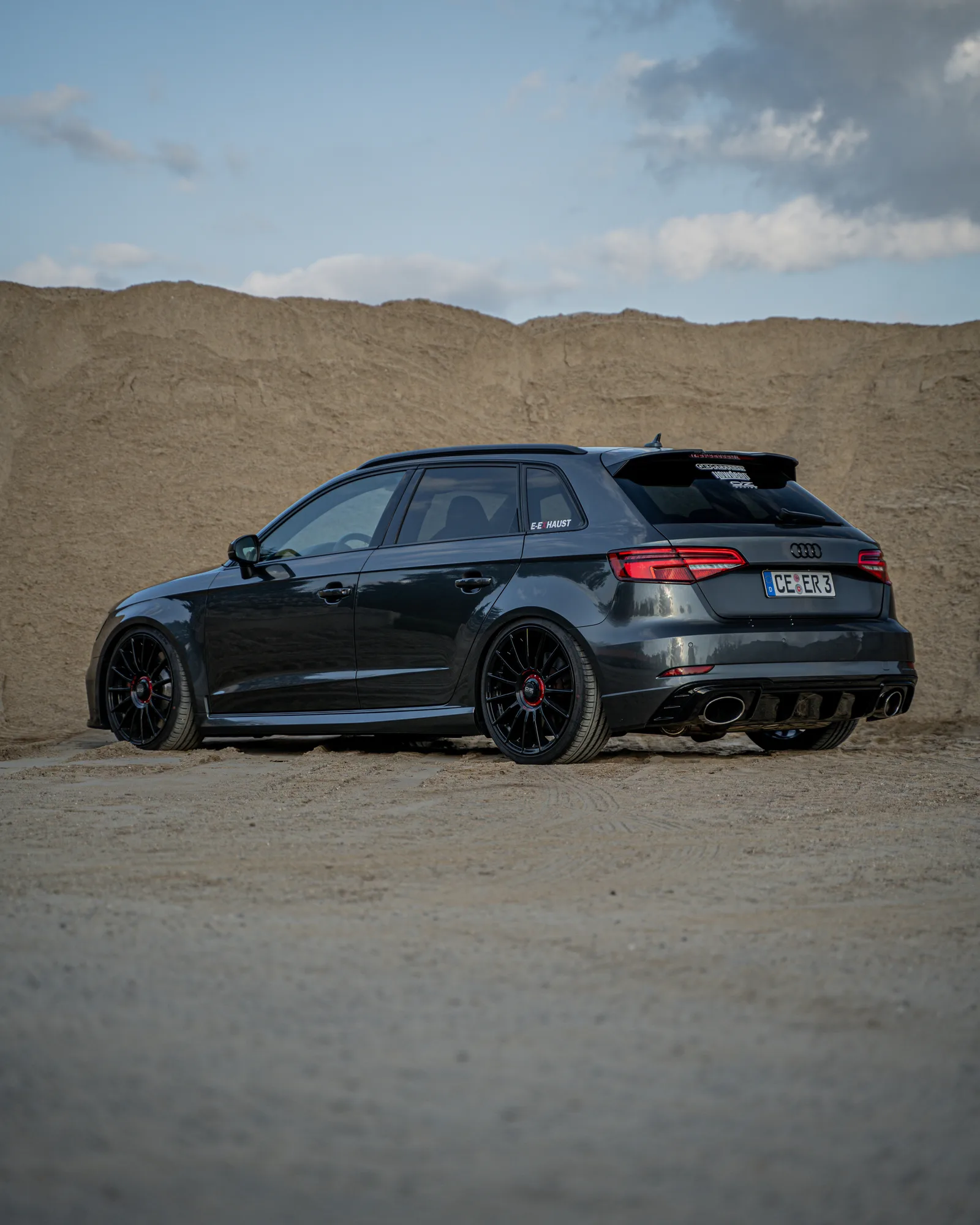 OZ Racing Superturismo Evoluzione on Audi RS 3 8V.1, photo 4