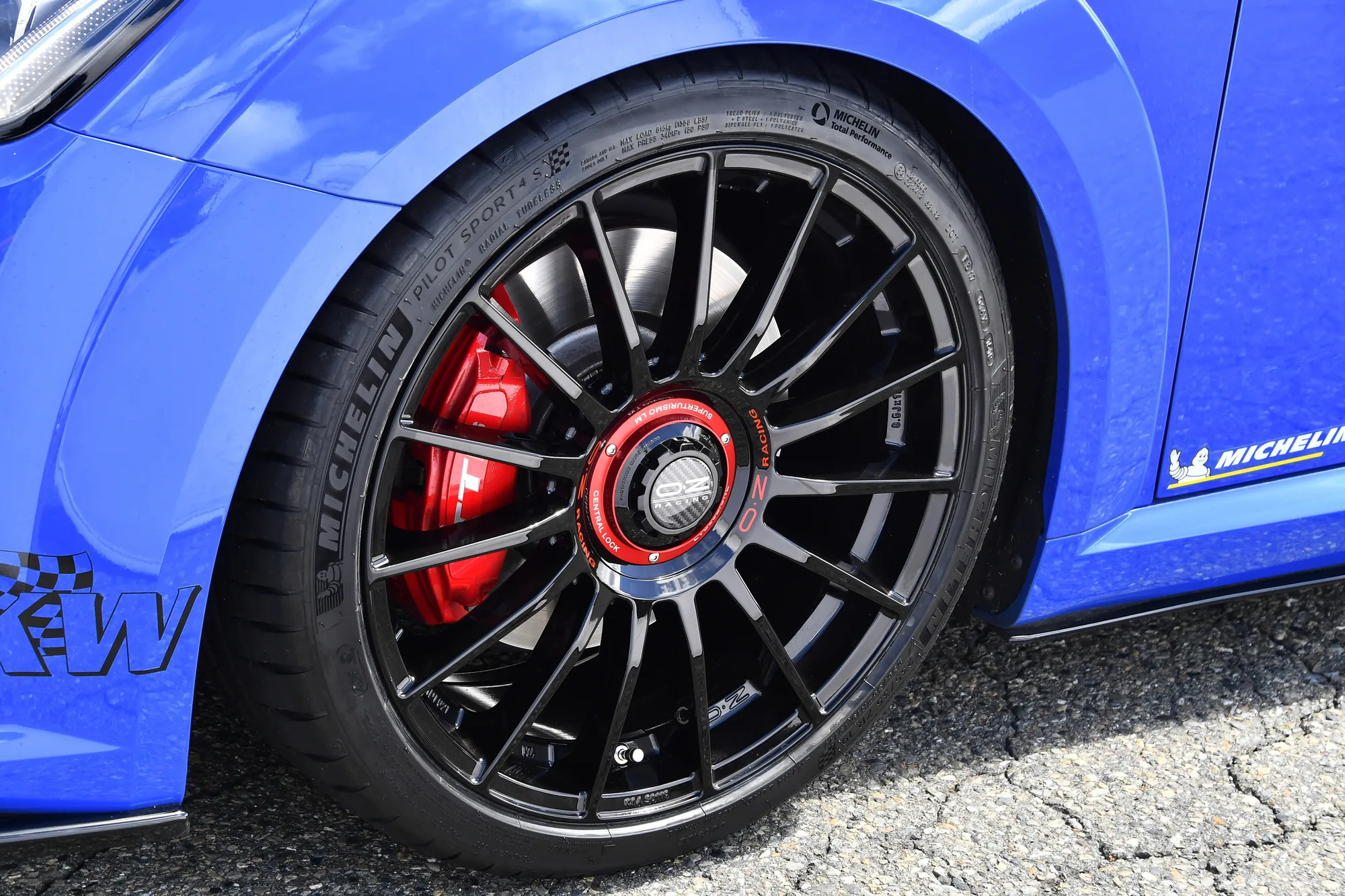 OZ Racing Superturismo Evoluzione on Audi TT 8S.1, photo 4
