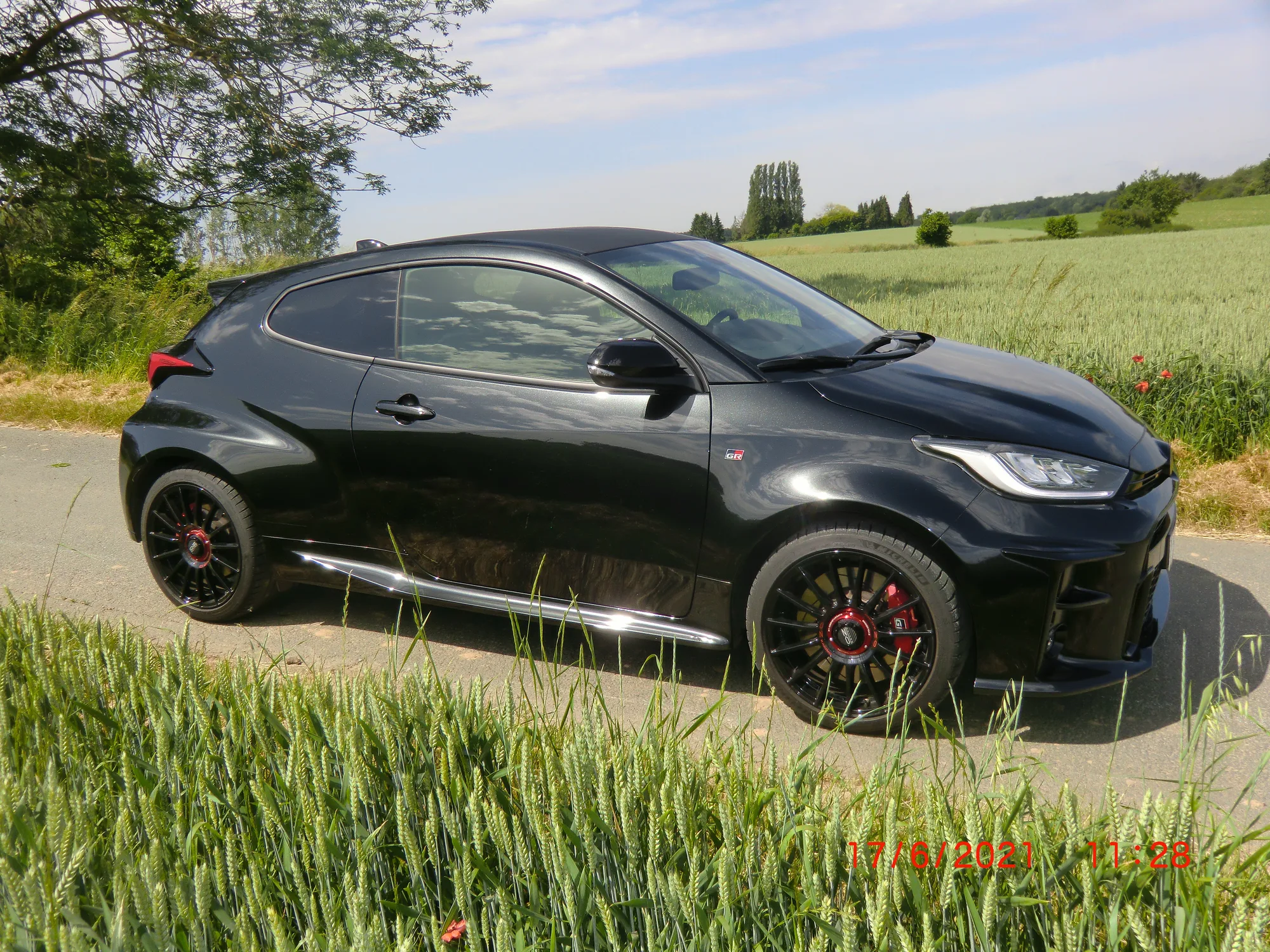 OZ Racing Superturismo Evoluzione on Toyota GR Yaris GXPA16.1, photo 5