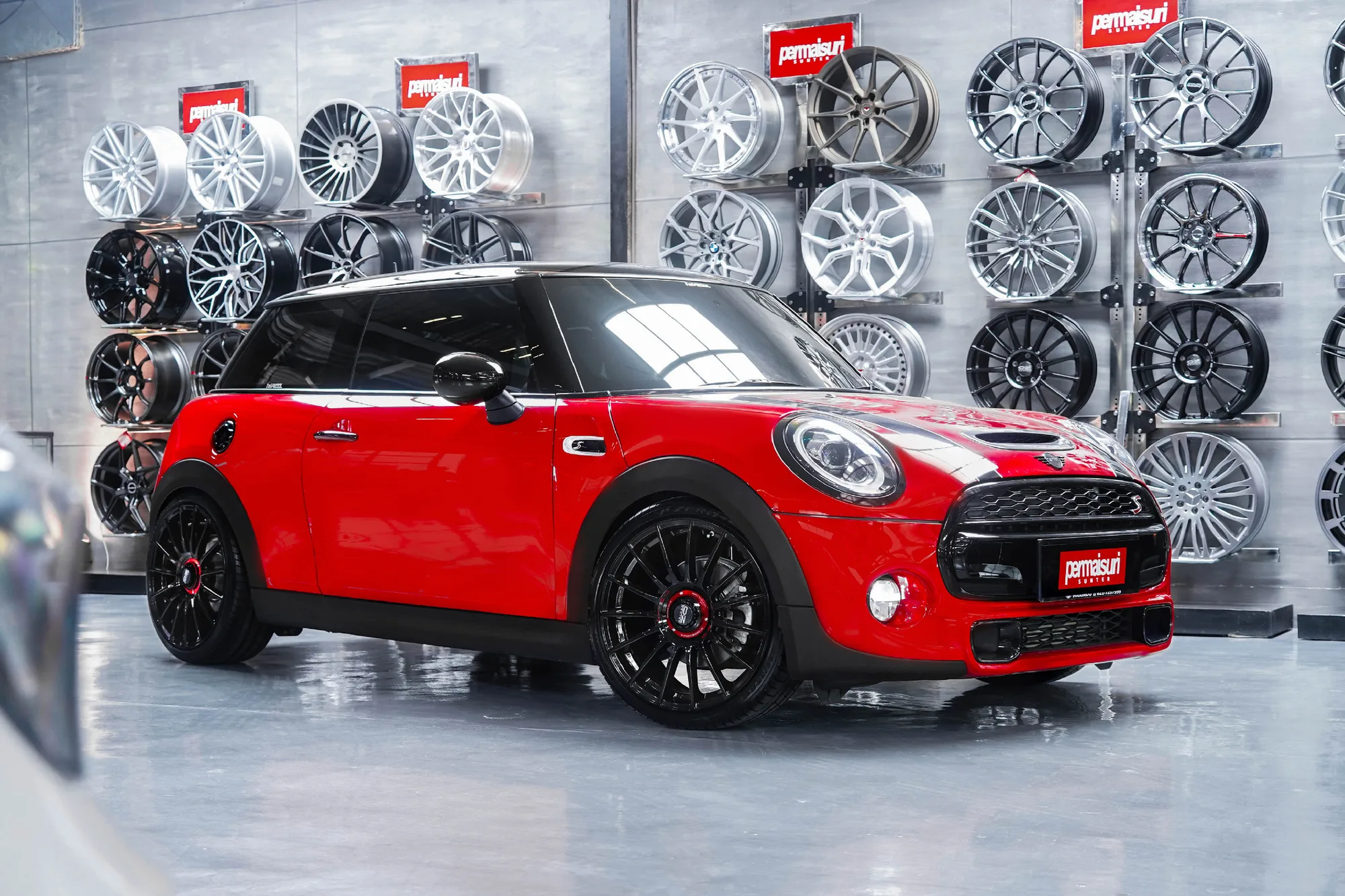 OZ Racing Superturismo Evoluzione on Mini Cooper F56 (2014-2023), photo 10