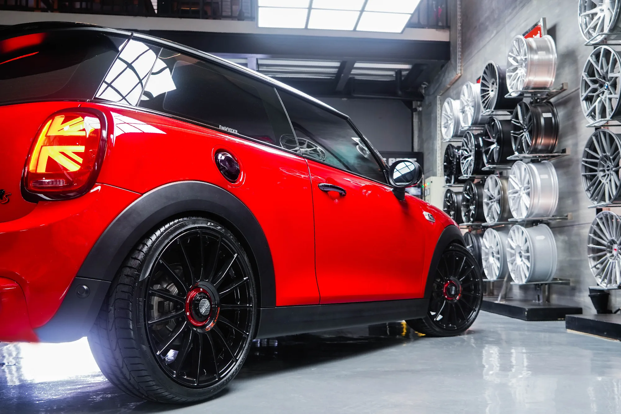 OZ Racing Superturismo Evoluzione on Mini Cooper F56 (2014-2023), photo 9