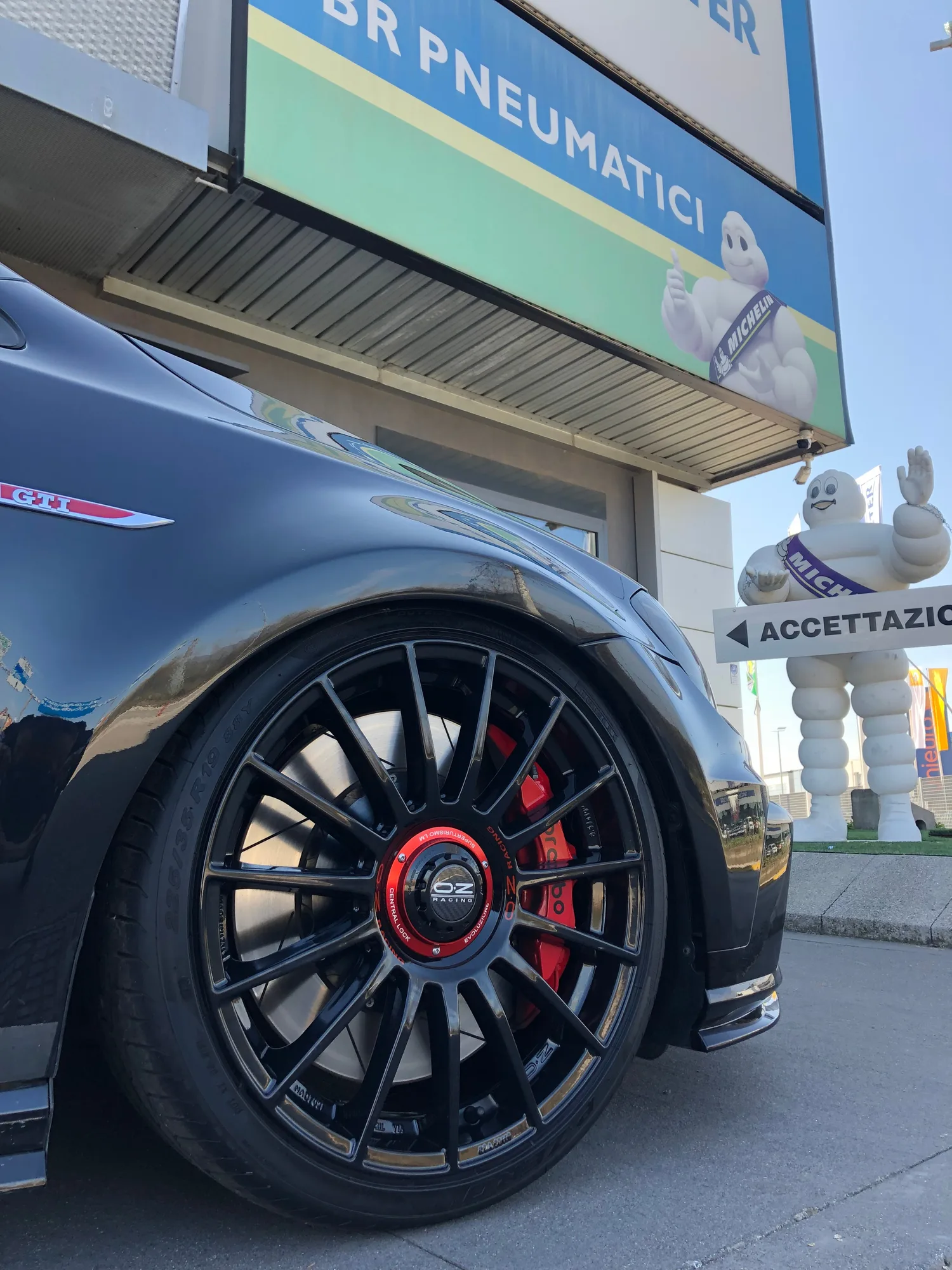 OZ Racing Superturismo Evoluzione on Volkswagen Golf Mk7 (Typ 5G).1