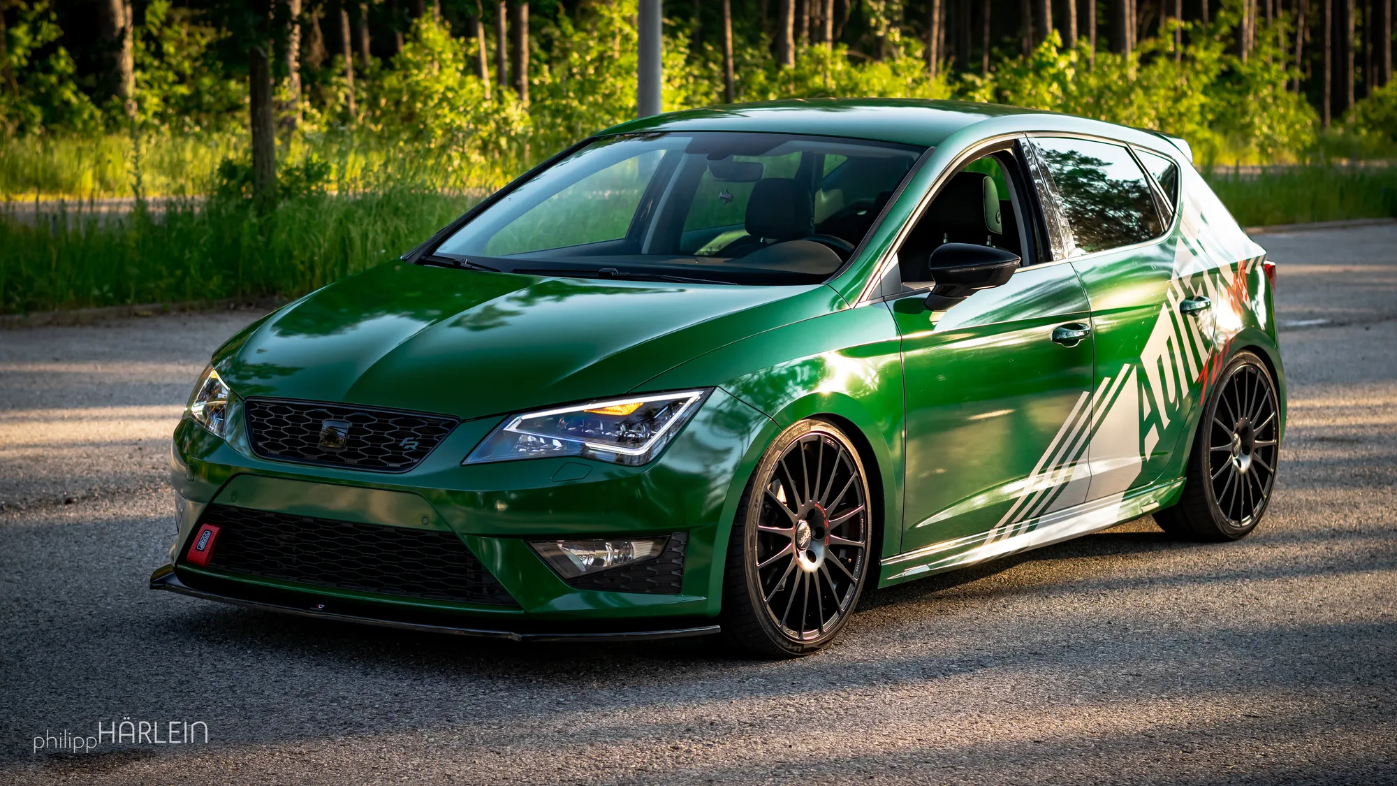 OZ Racing Superturismo GT on Seat Leon 3rd gen (5F), photo 2