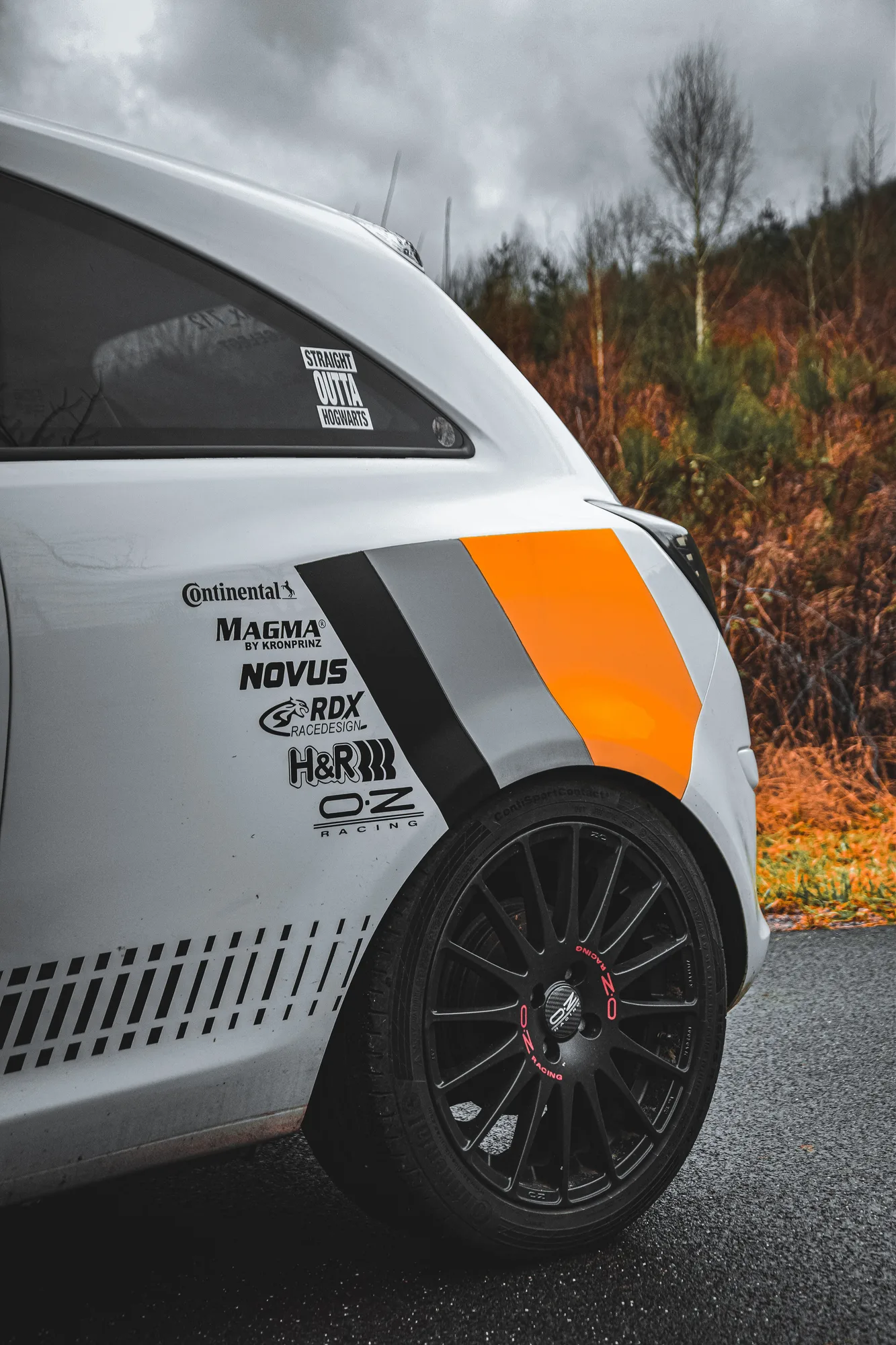 OZ Racing Superturismo GT on Opel Corsa