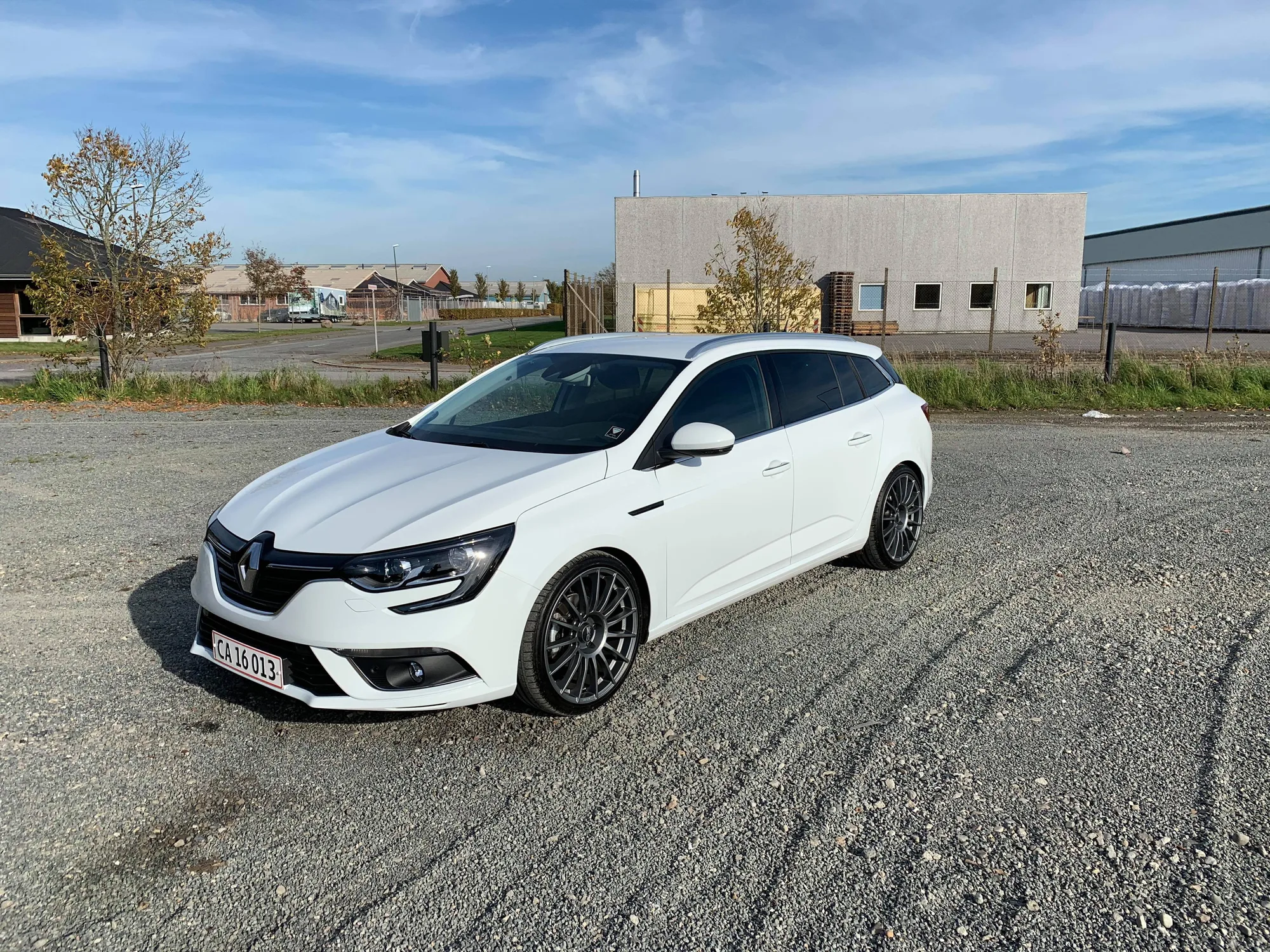 OZ Racing Superturismo LM on Renault Megane IV, photo 7