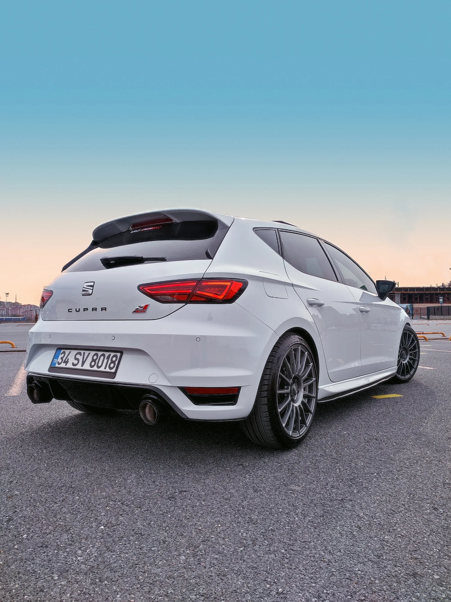 OZ Racing Superturismo LM on Seat Leon Cupra 3rd gen (5F), photo 2