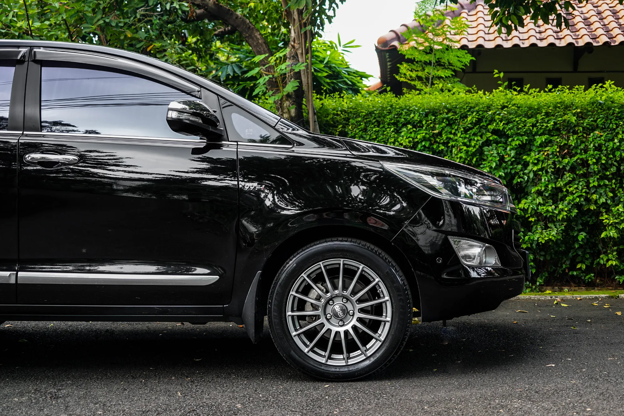 OZ Racing Superturismo LM on Toyota Innova AN140, photo 6