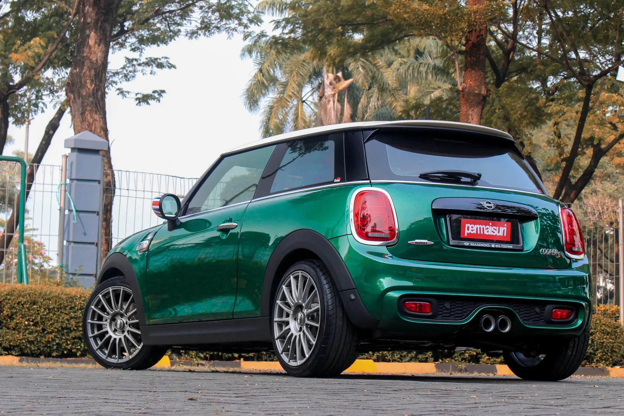 OZ Racing Superturismo LM on Mini Cooper F56 (2014-2023), photo 2