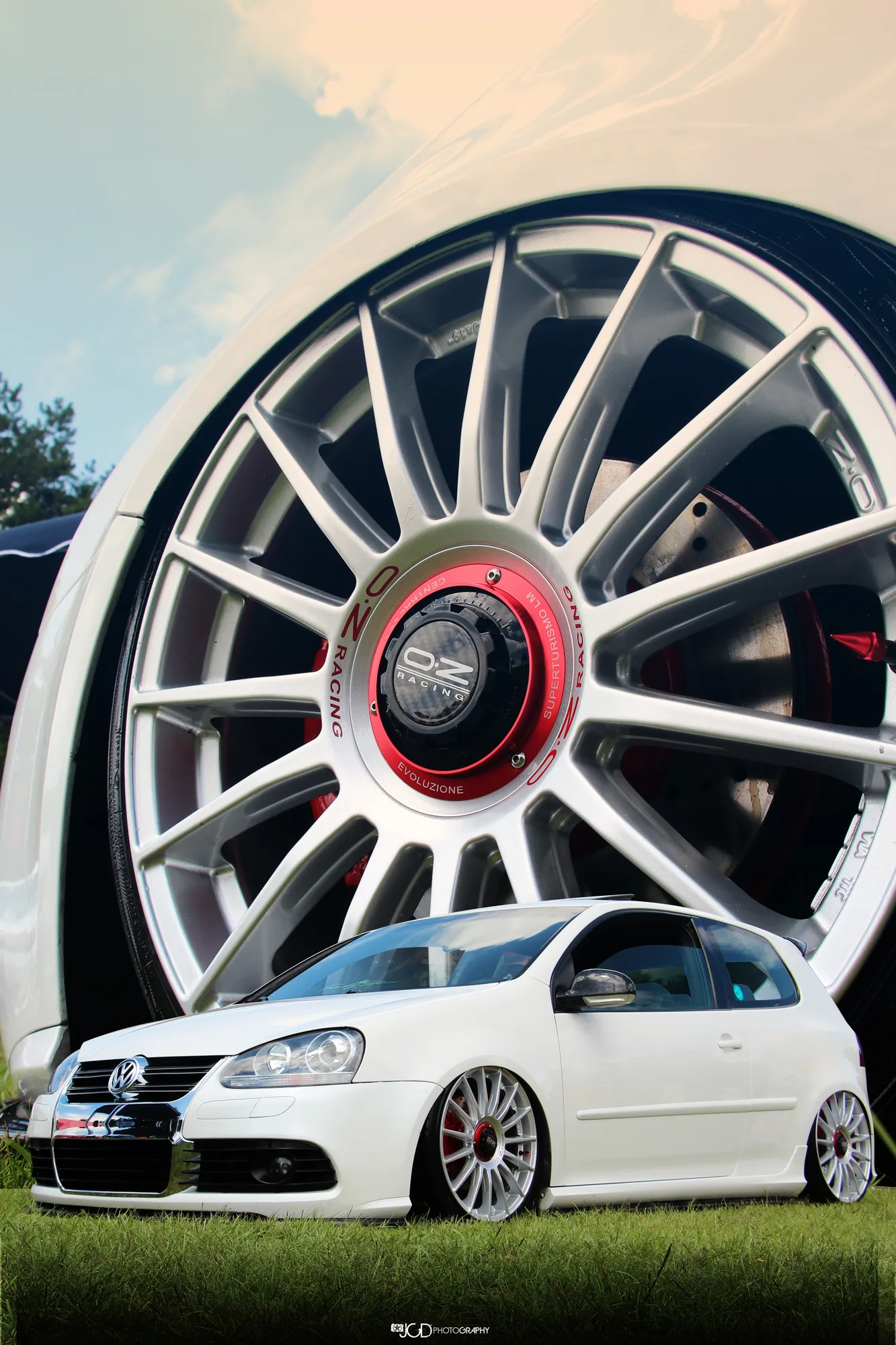 OZ Racing Superturismo LM on Volkswagen Golf Mk5 (Typ 1K), photo 4