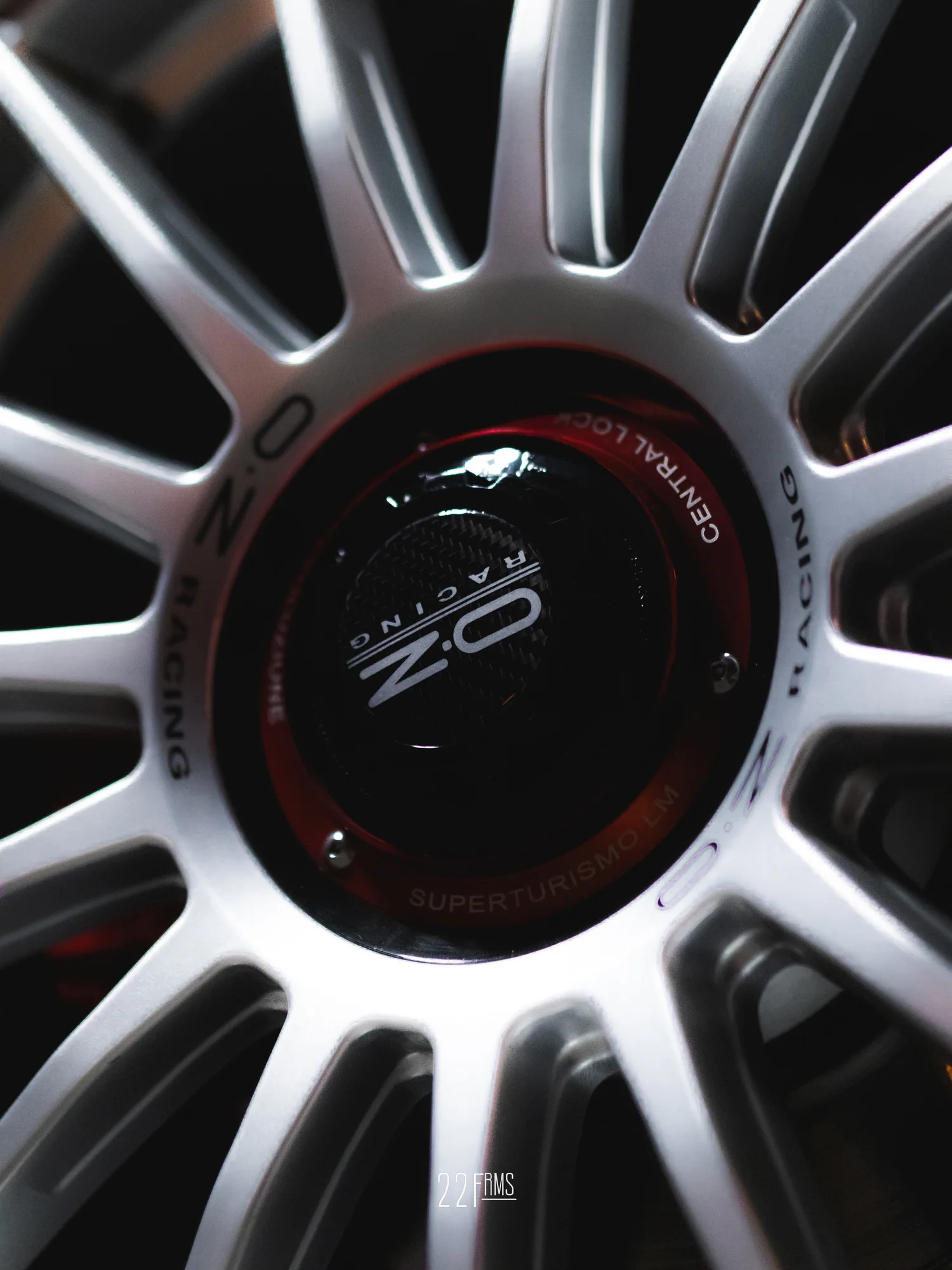 OZ Racing Superturismo LM on Volkswagen Golf Mk7 (Typ 5G).1