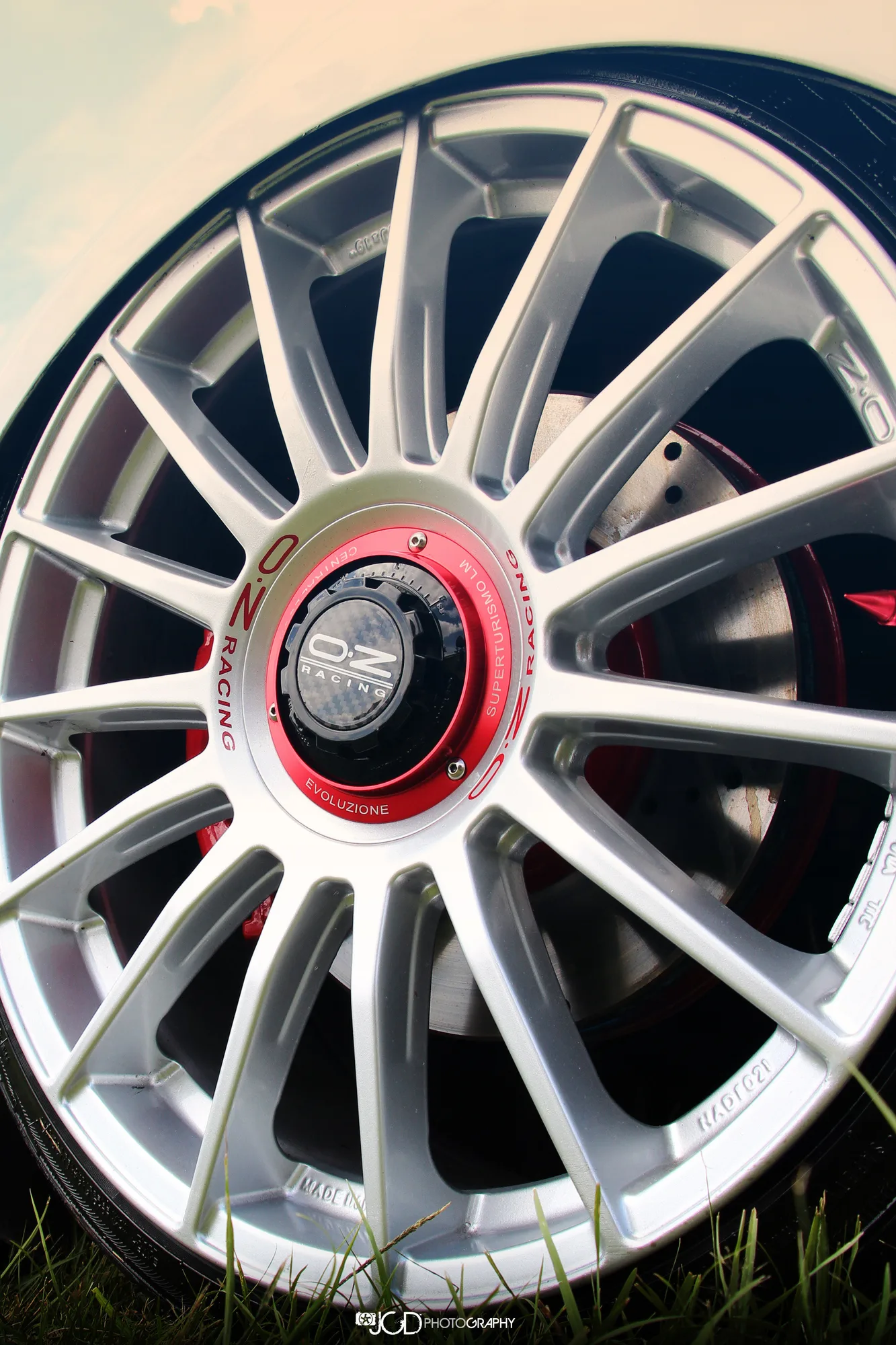 OZ Racing Superturismo LM on Volkswagen Golf Mk5 (Typ 1K), photo 7
