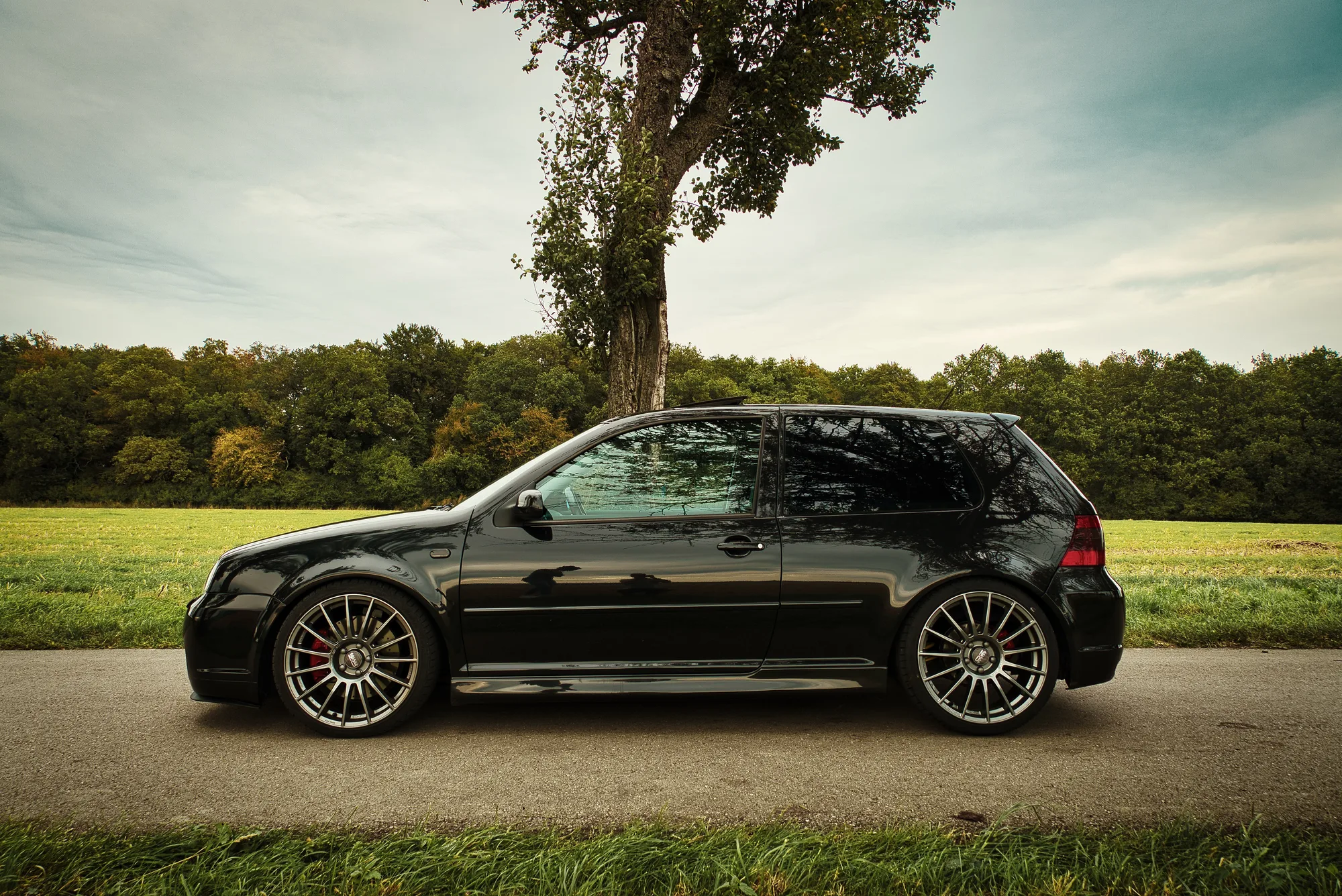 OZ Racing Superturismo LM on Volkswagen Golf Mk4 (Typ 1J), photo 11