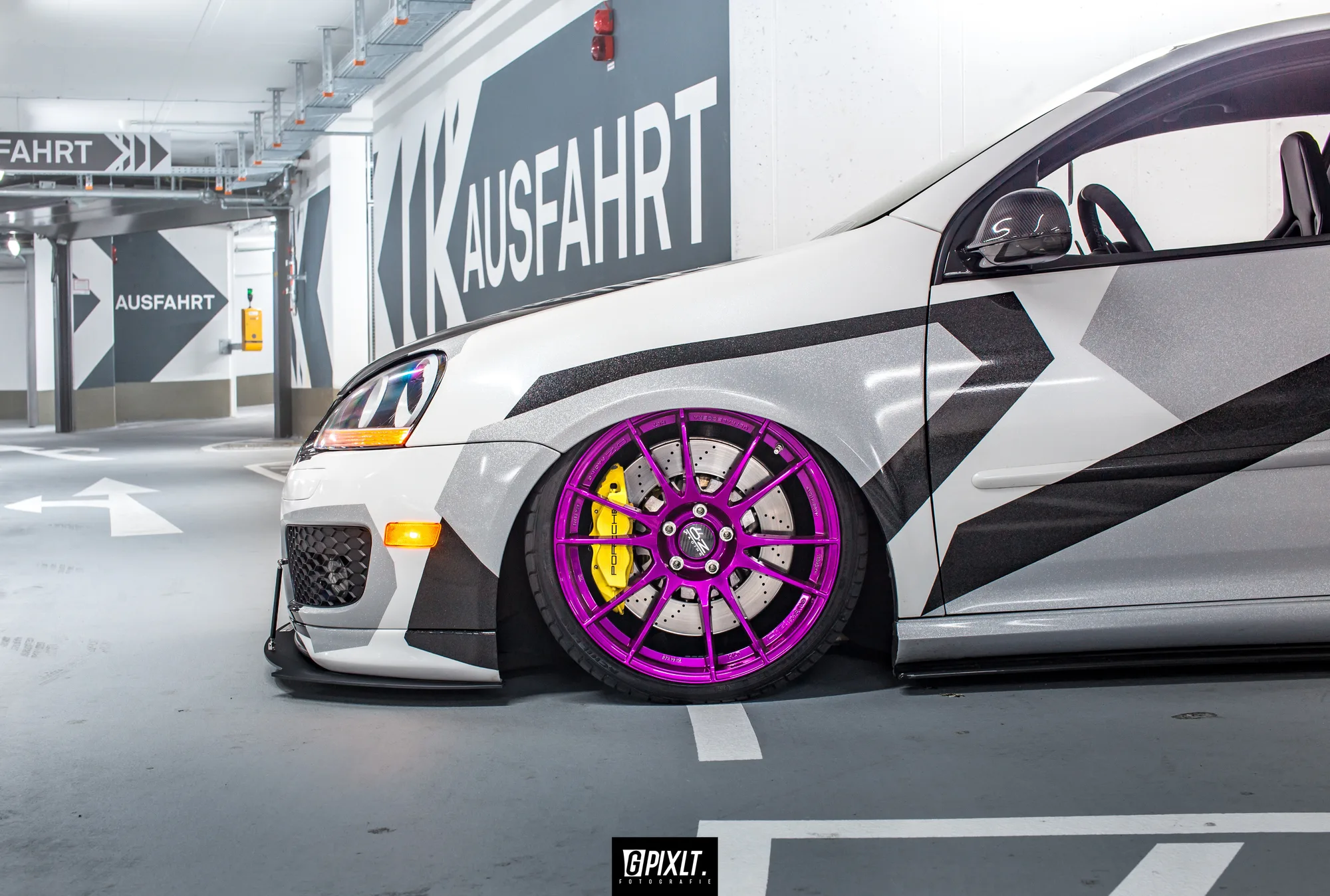 OZ Racing Ultraleggera HLT on Volkswagen Golf Mk5 (Typ 1K), photo 12