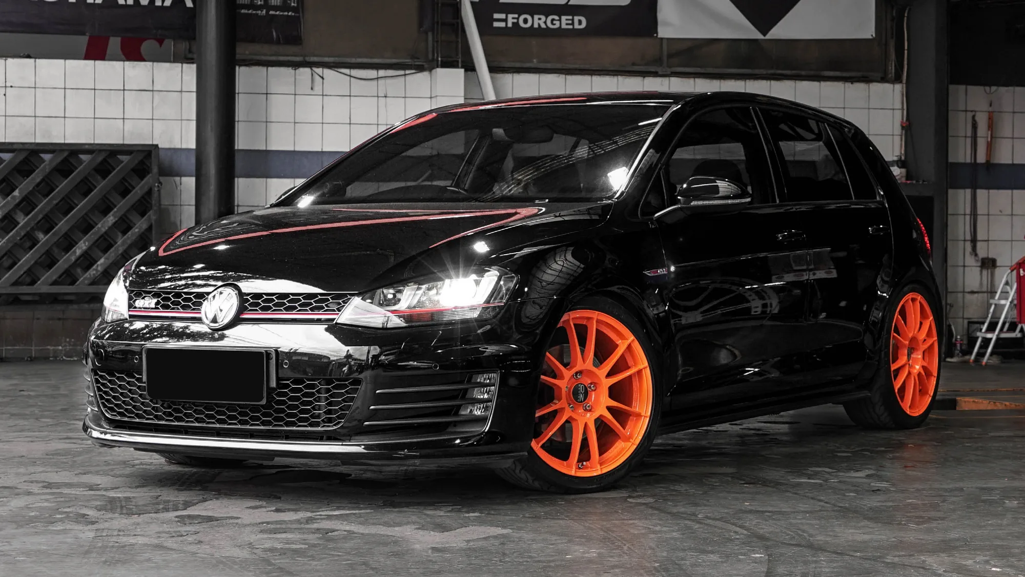 OZ Racing Ultraleggera HLT on Volkswagen Golf Mk7 (Typ 5G).1