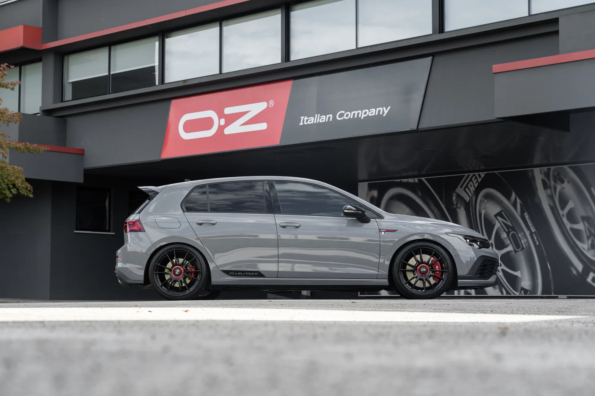 OZ Racing Ultraleggera XX on Volkswagen Golf Mk8 (Typ CD).2, photo 6